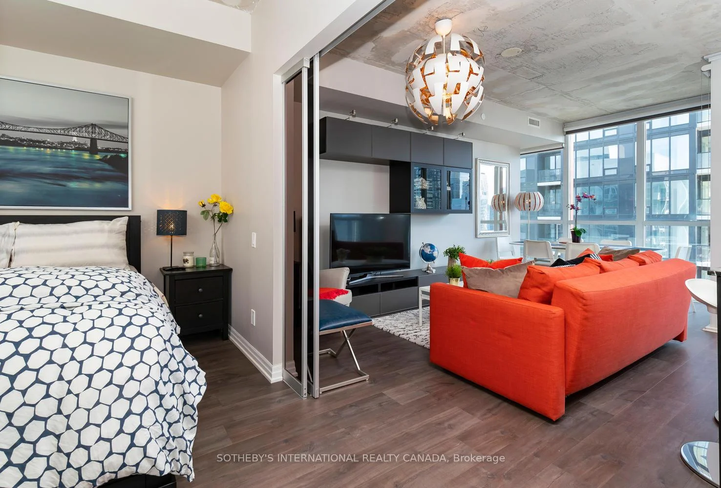 Photo 12 of Unit 3303, 88 Blue Jays Way, Toronto, Waterfront Communities — HOMEH