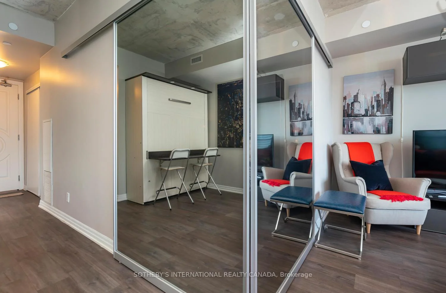 Photo 14 of Unit 3303, 88 Blue Jays Way, Toronto, Waterfront Communities — HOMEH