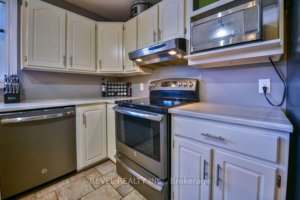 Photo 10 of 149 Girdwood Crescent, Timmins, Porcupine - West — HOMEH