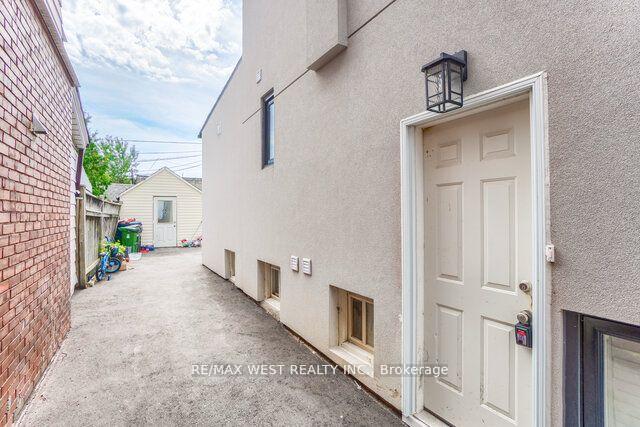 Photo 2 of Unit Basement, 63 Belvidere Avenue, Toronto, Oakwood Village — HOMEH