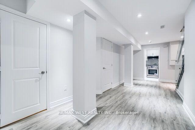 Photo 4 of Unit Basement, 63 Belvidere Avenue, Toronto, Oakwood Village — HOMEH