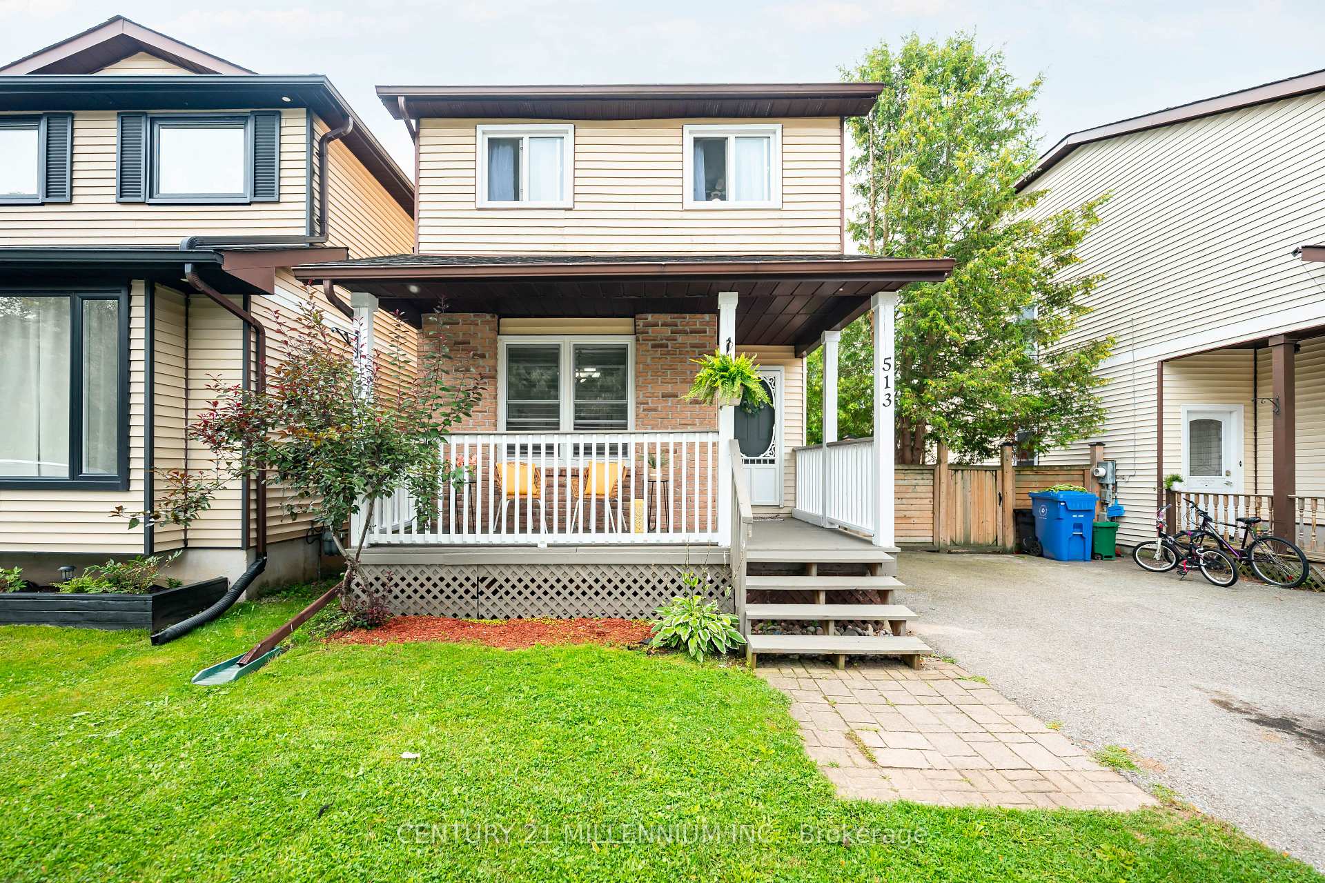 Photo 1 of 513 Pineview Gardens, Shelburne — HOMEH