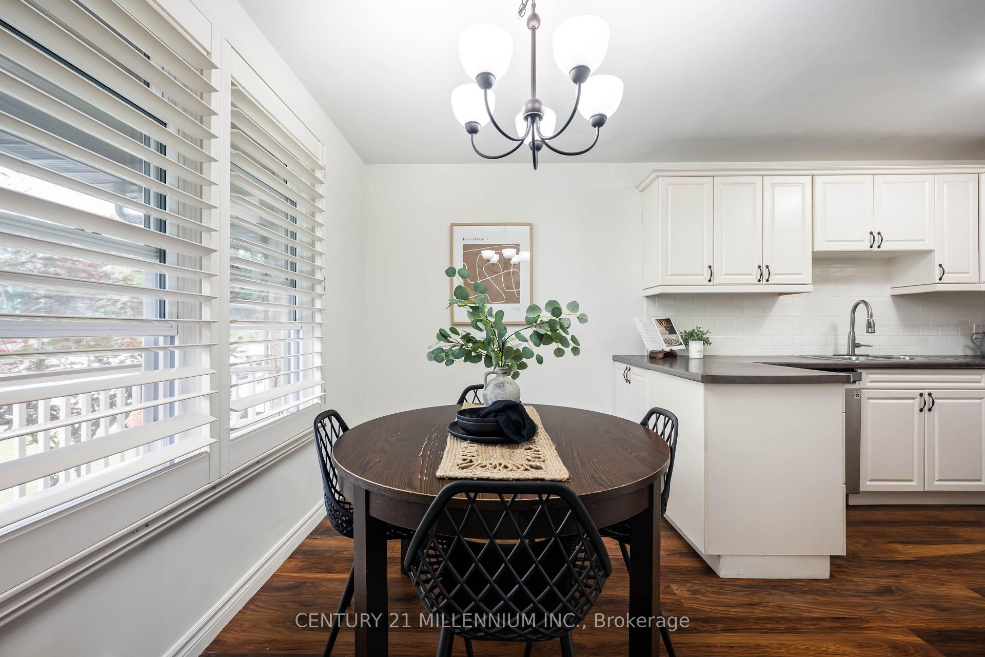 Photo 12 of 513 Pineview Gardens, Shelburne — HOMEH