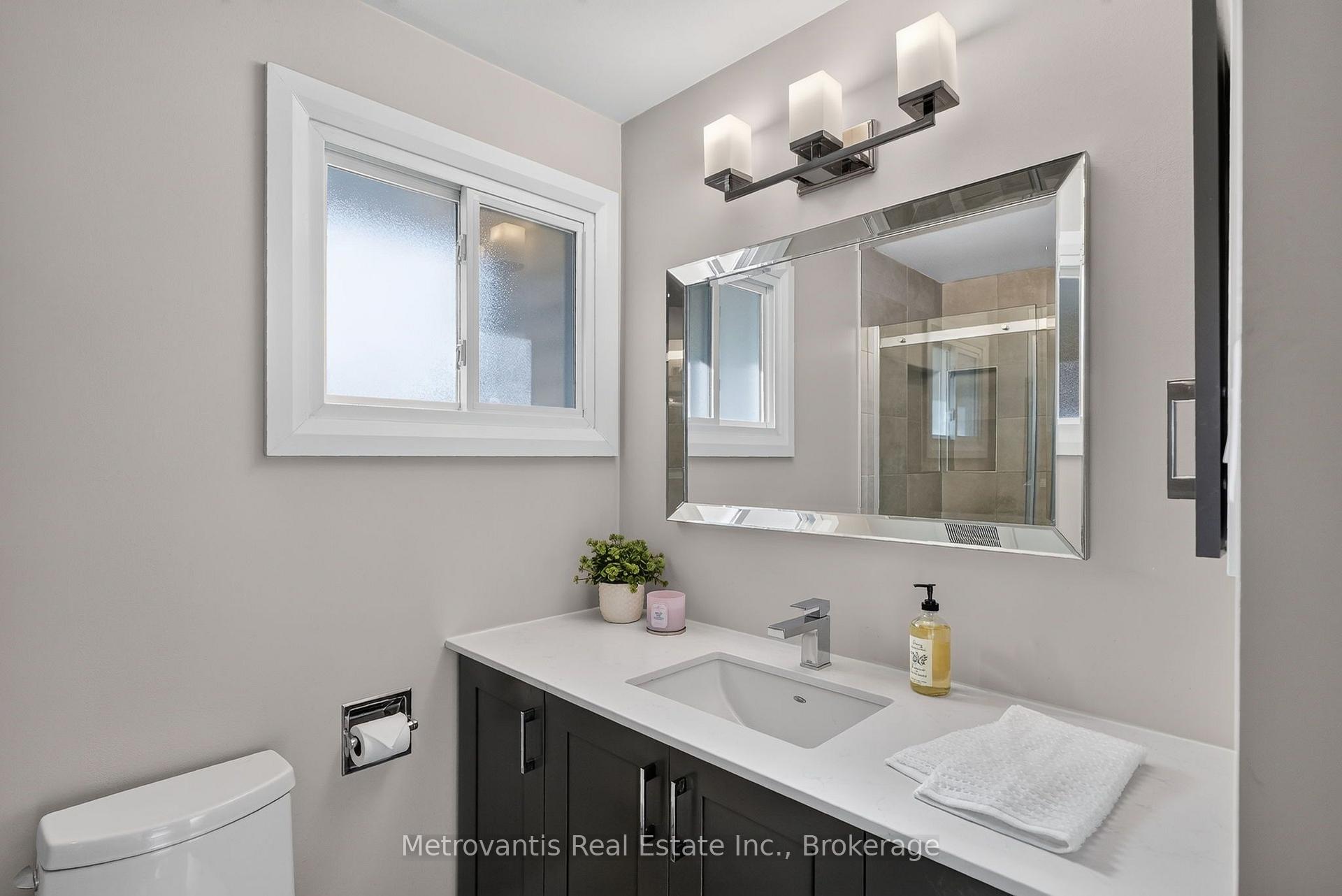 Photo 30 of 555 Buchanan Crescent, Ottawa, Beacon Hill North — HOMEH