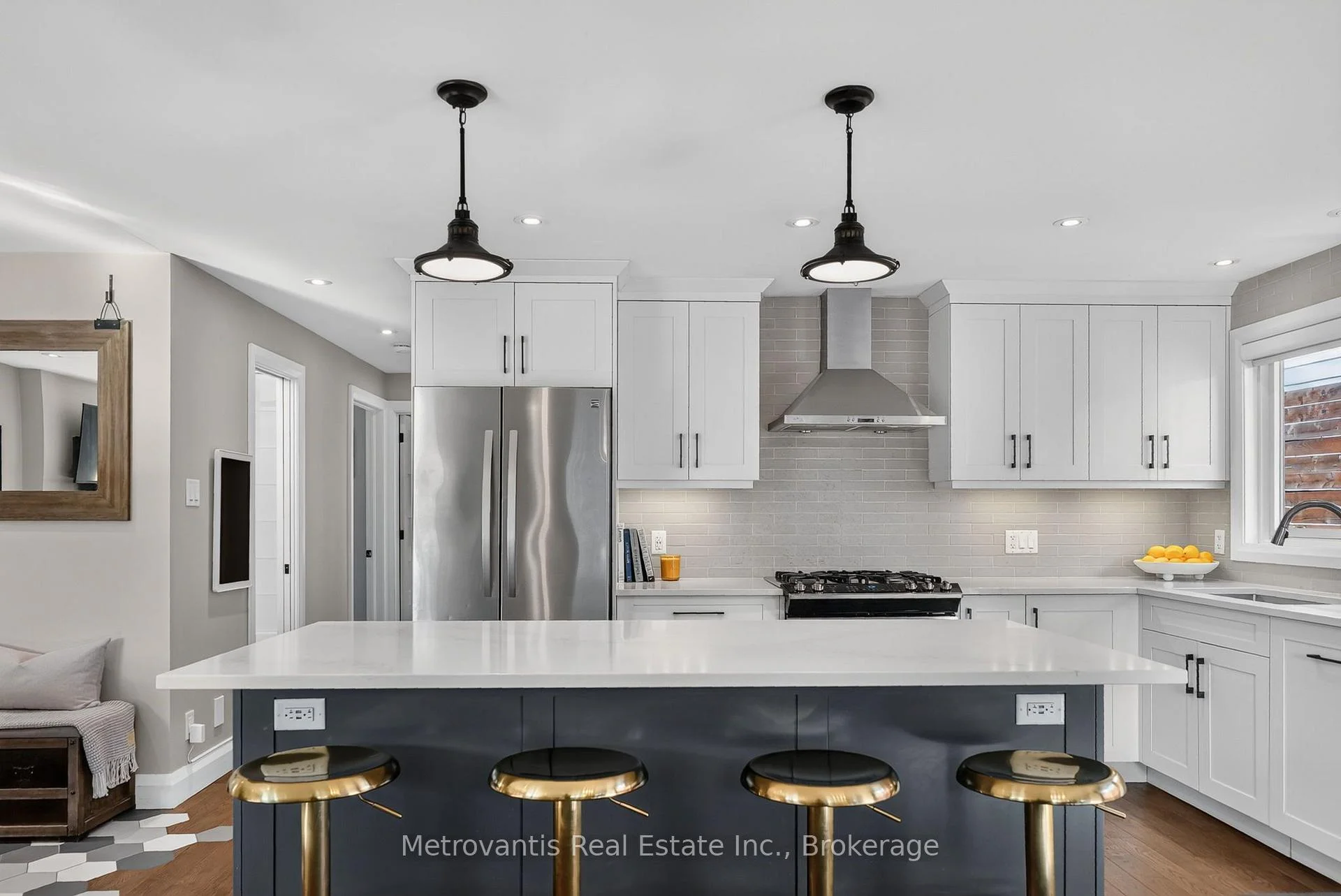 Photo 16 of 555 Buchanan Crescent, Ottawa, Beacon Hill North — HOMEH