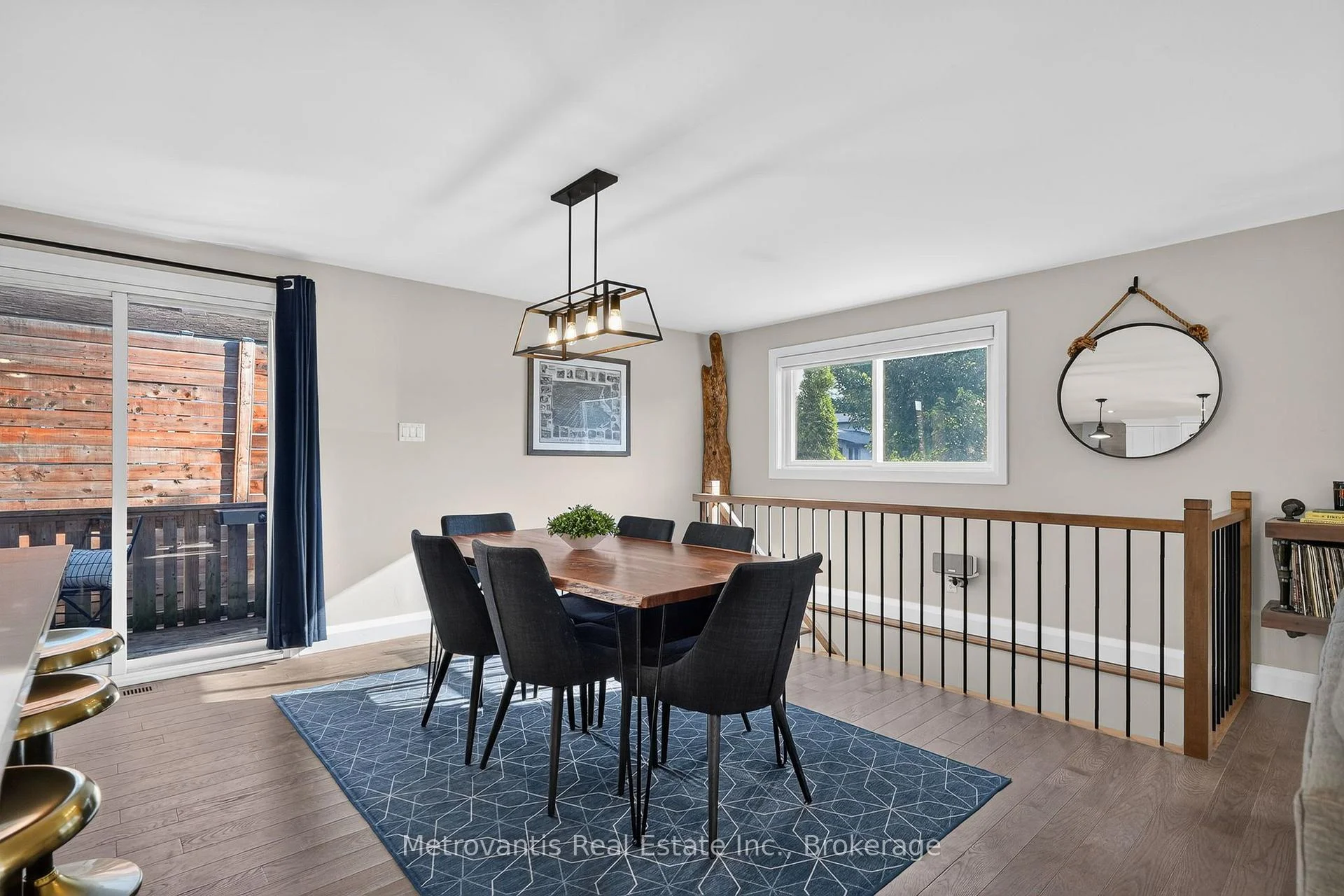 Photo 26 of 555 Buchanan Crescent, Ottawa, Beacon Hill North — HOMEH