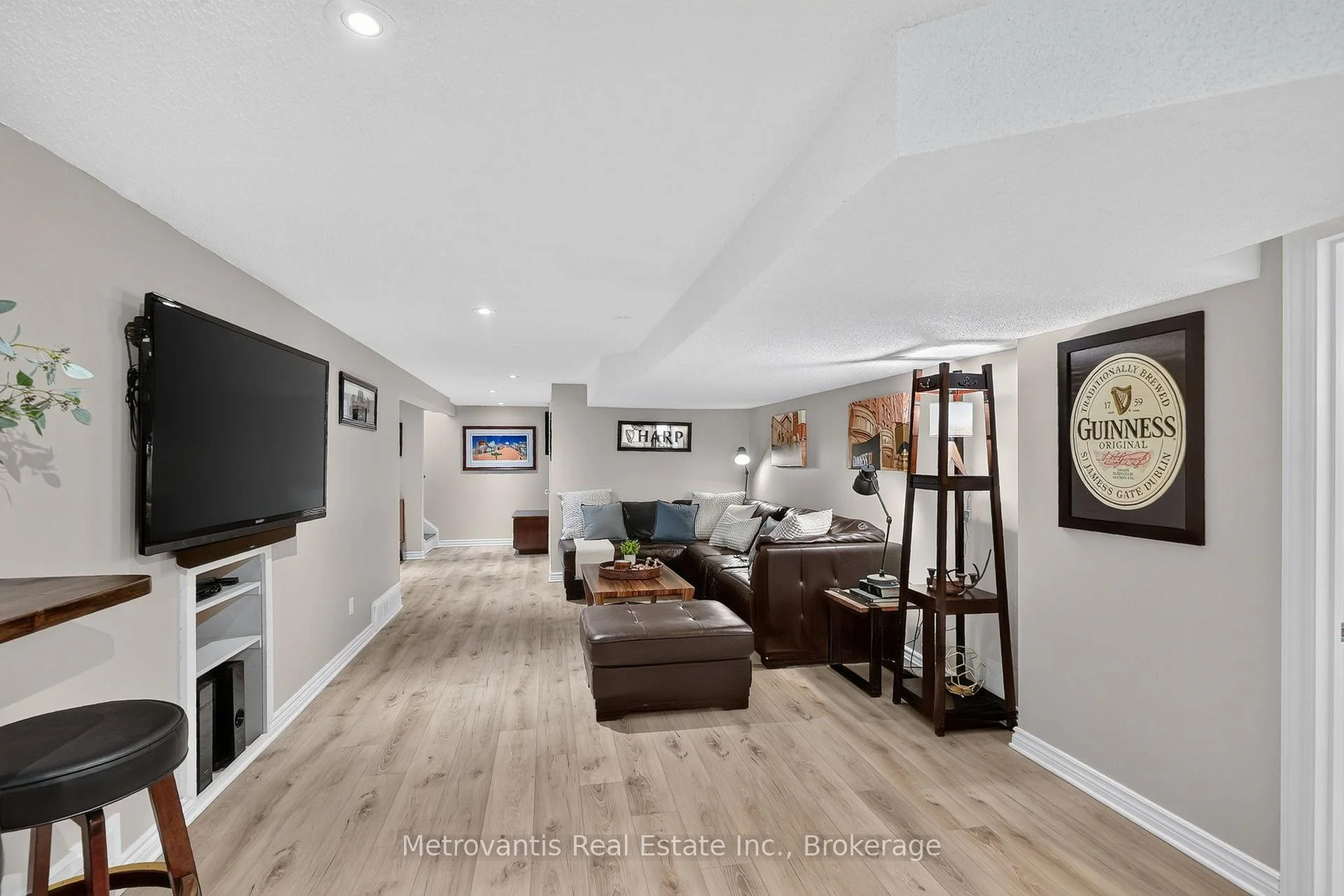 Photo 52 of 555 Buchanan Crescent, Ottawa, Beacon Hill North — HOMEH