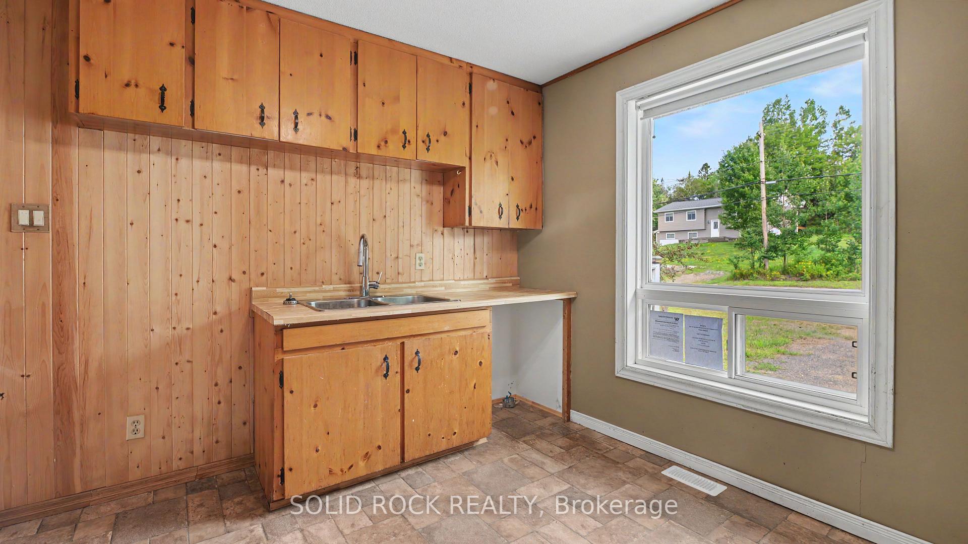 Photo 6 of 1372 Village Road, East Ferris, Astorville — HOMEH