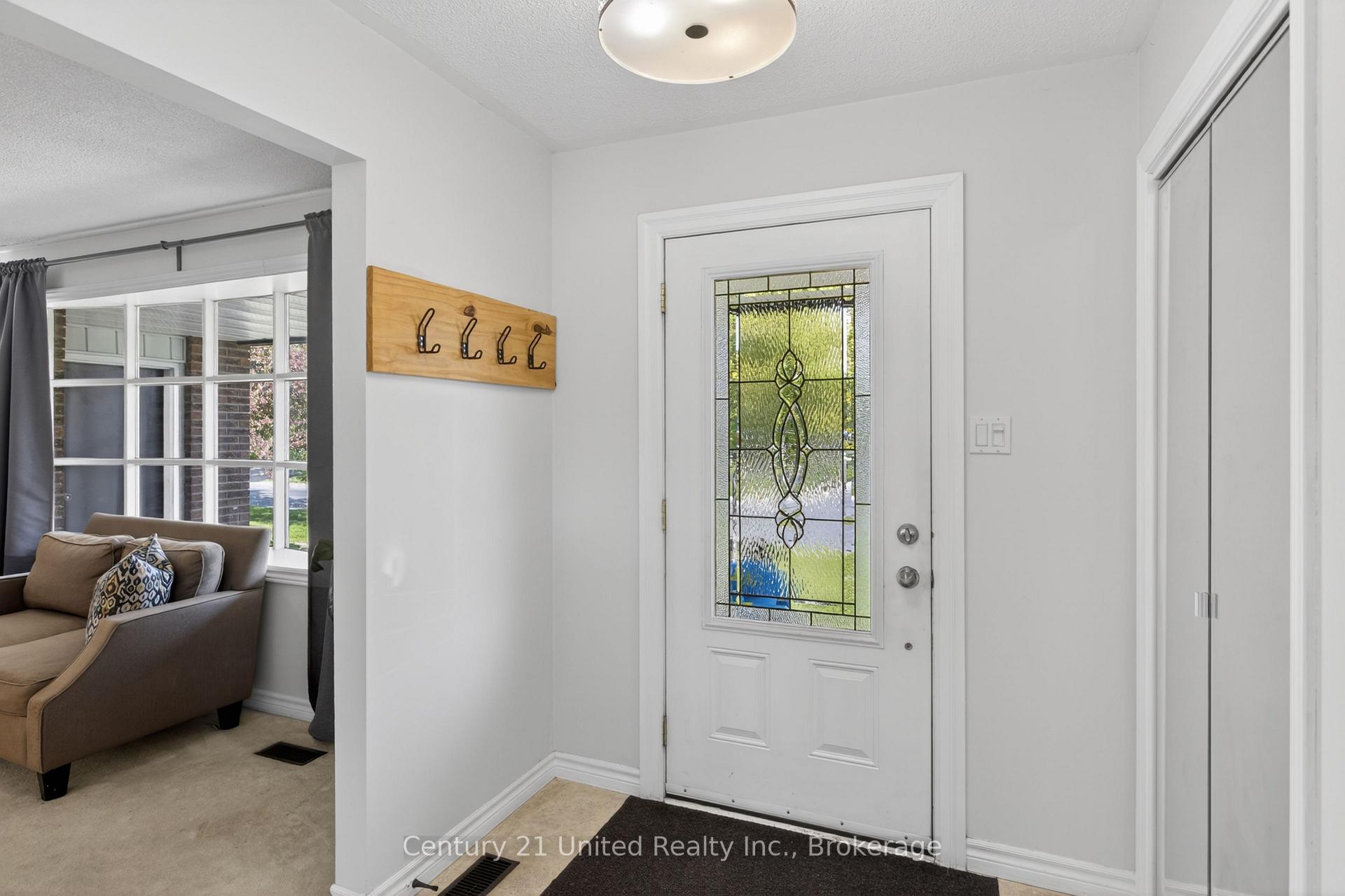 Photo 6 of 1169 Danita Boulevard, Peterborough, Monaghan Ward 2 — HOMEH