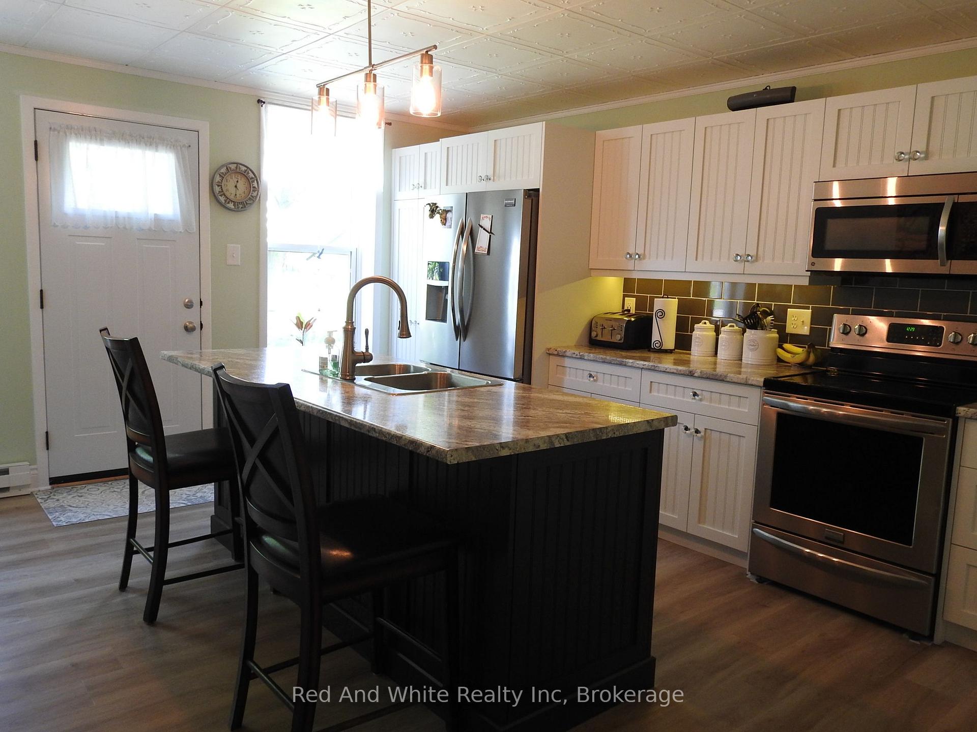 Photo 18 of 5105 Rd 164, West Perth, Mitchell — HOMEH