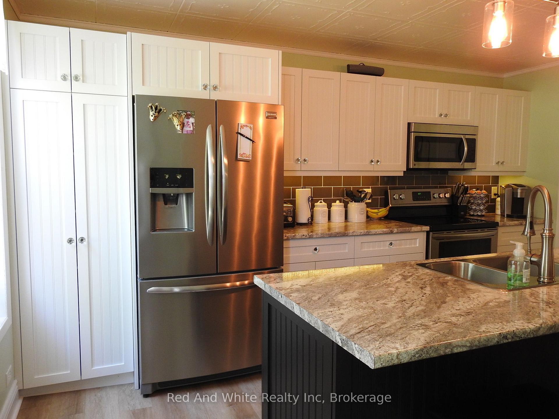 Photo 19 of 5105 Rd 164, West Perth, Mitchell — HOMEH