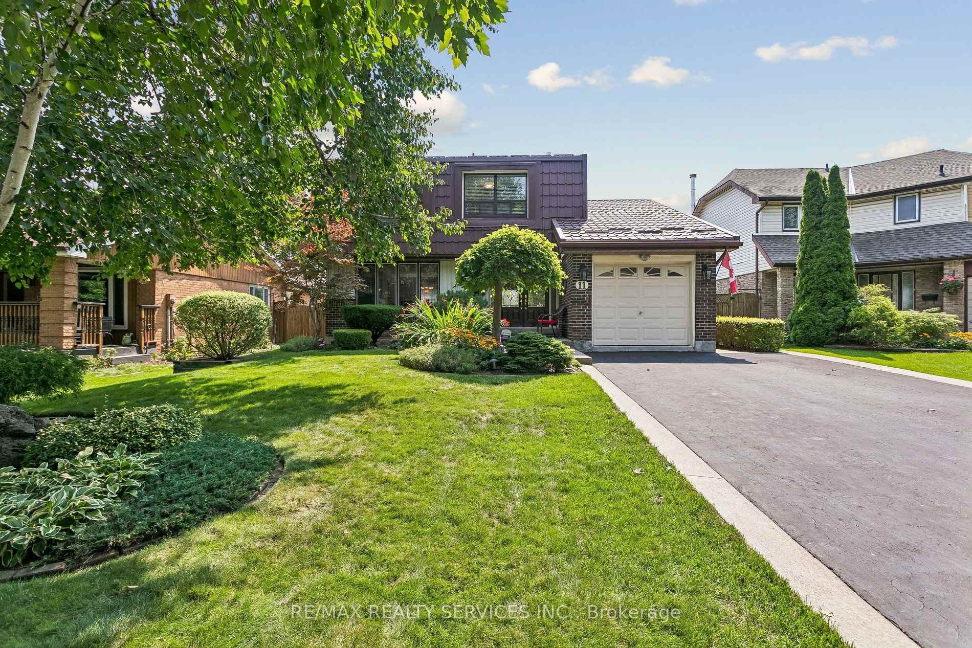 Photo 1 of 11 Longbourne Crescent, Brampton, Westgate — HOMEH