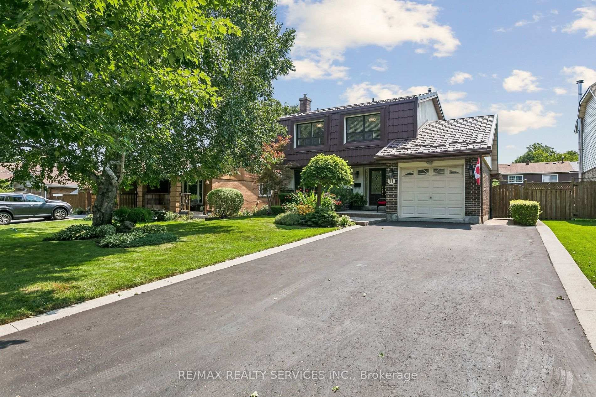 Photo 2 of 11 Longbourne Crescent, Brampton, Westgate — HOMEH