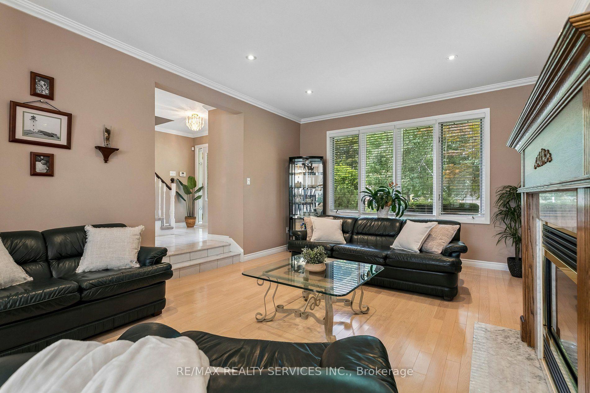 Photo 10 of 11 Longbourne Crescent, Brampton, Westgate — HOMEH