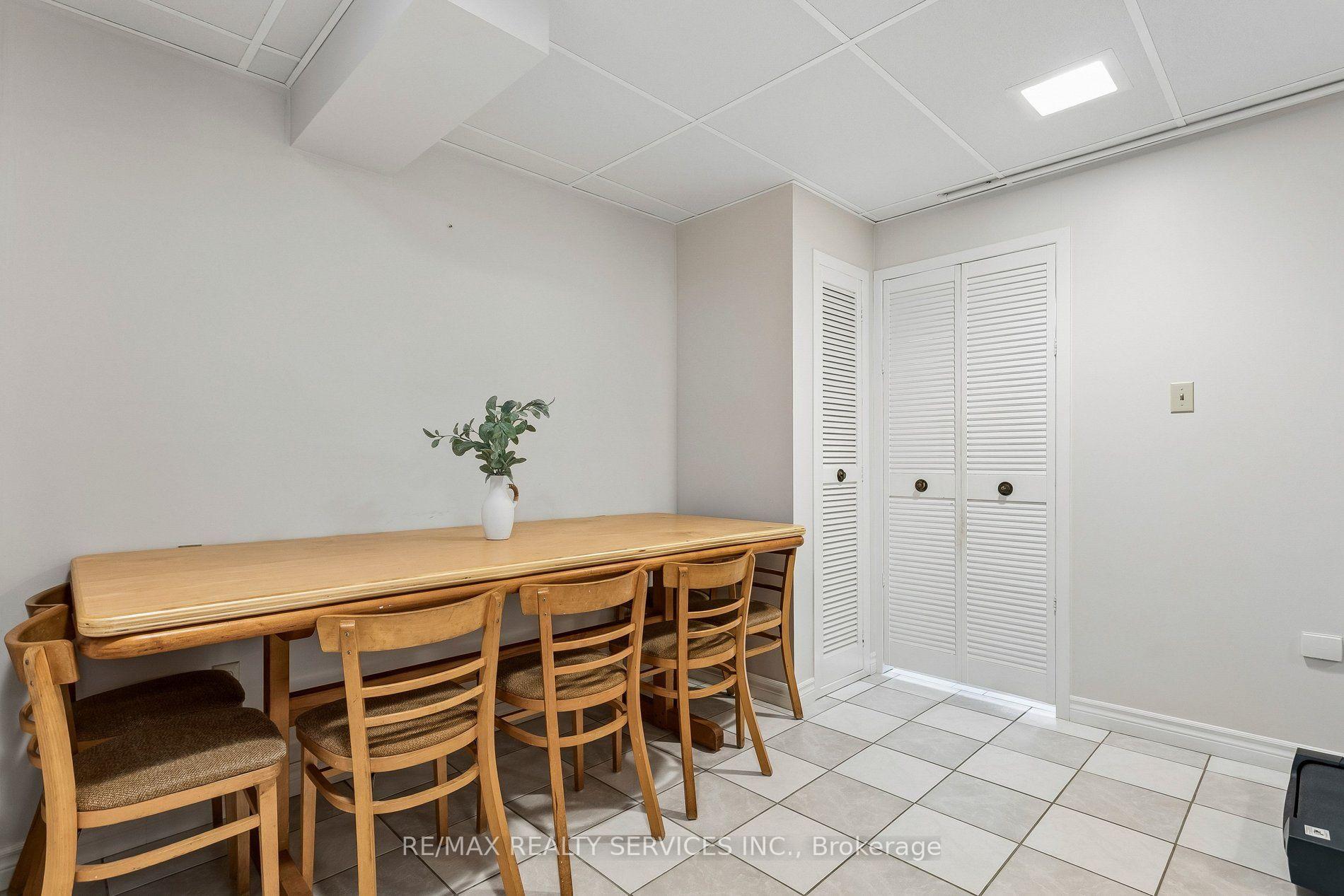 Photo 35 of 11 Longbourne Crescent, Brampton, Westgate — HOMEH