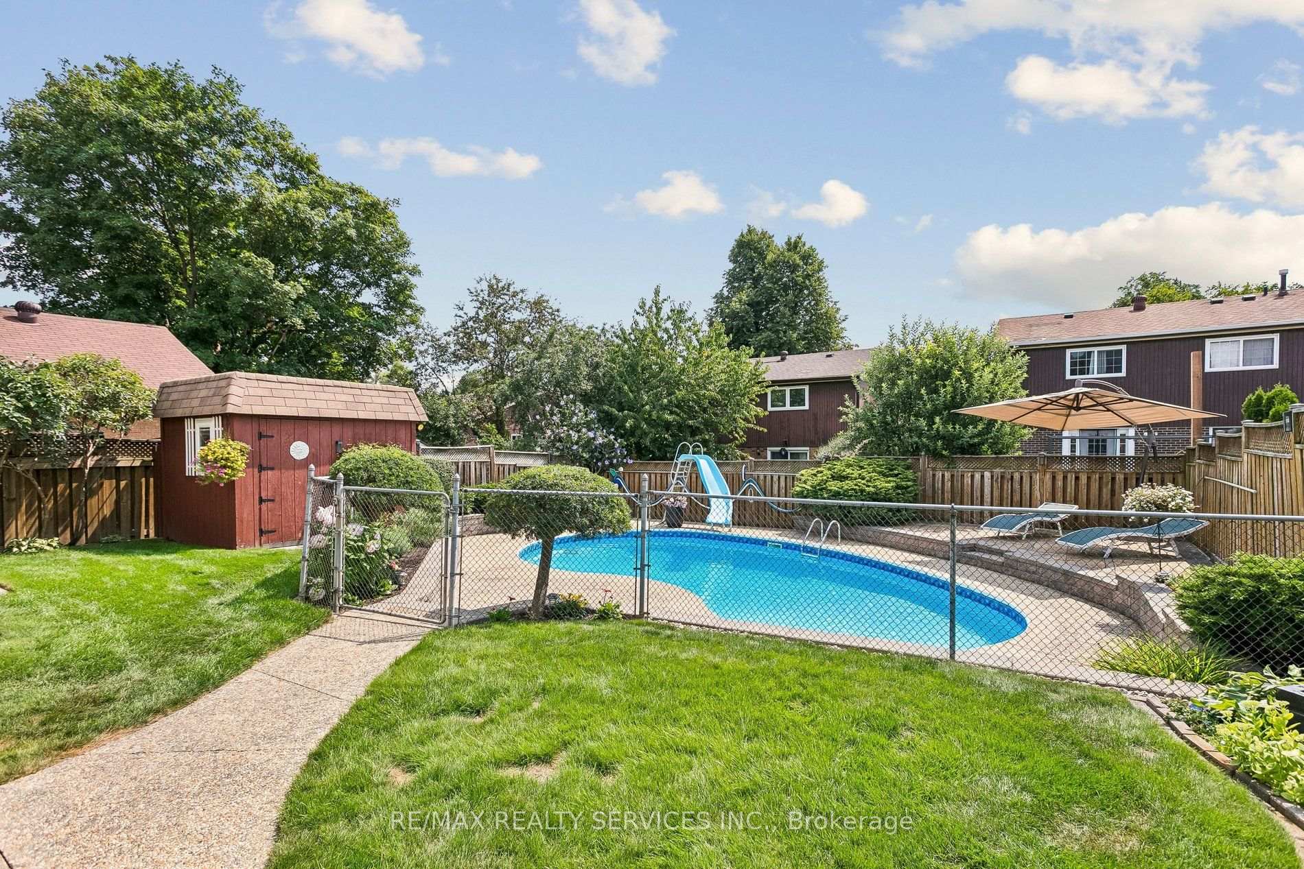 Photo 43 of 11 Longbourne Crescent, Brampton, Westgate — HOMEH