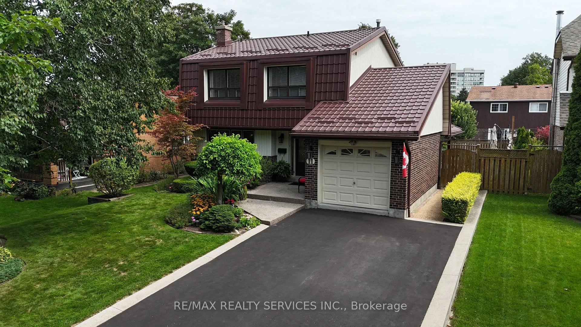 Photo 51 of 11 Longbourne Crescent, Brampton, Westgate — HOMEH