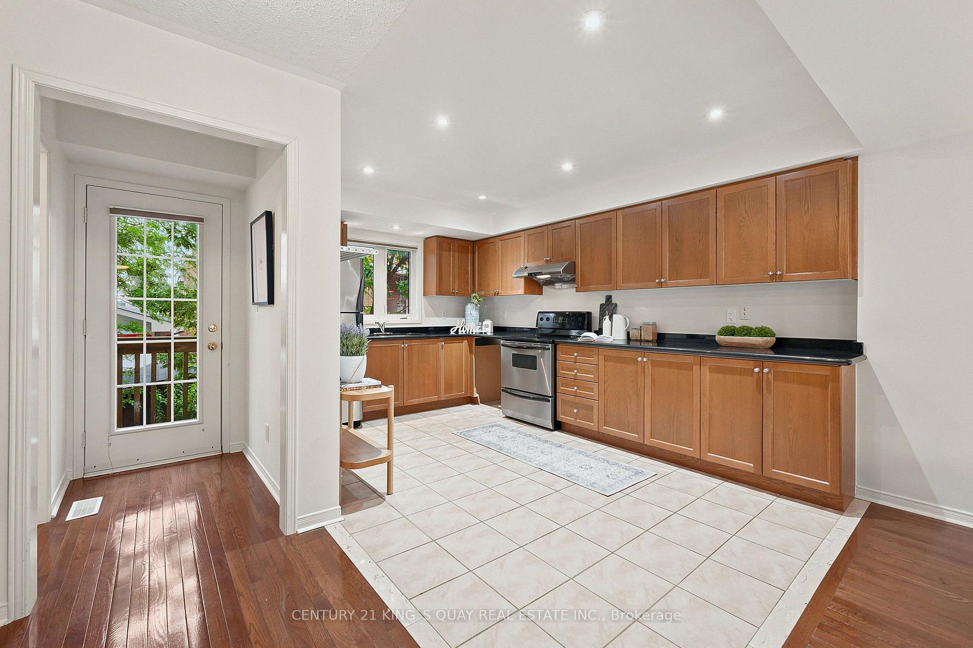 Photo 16 of Unit 22, 619 Evans Avenue, Etobicoke, Alderwood — HOMEH