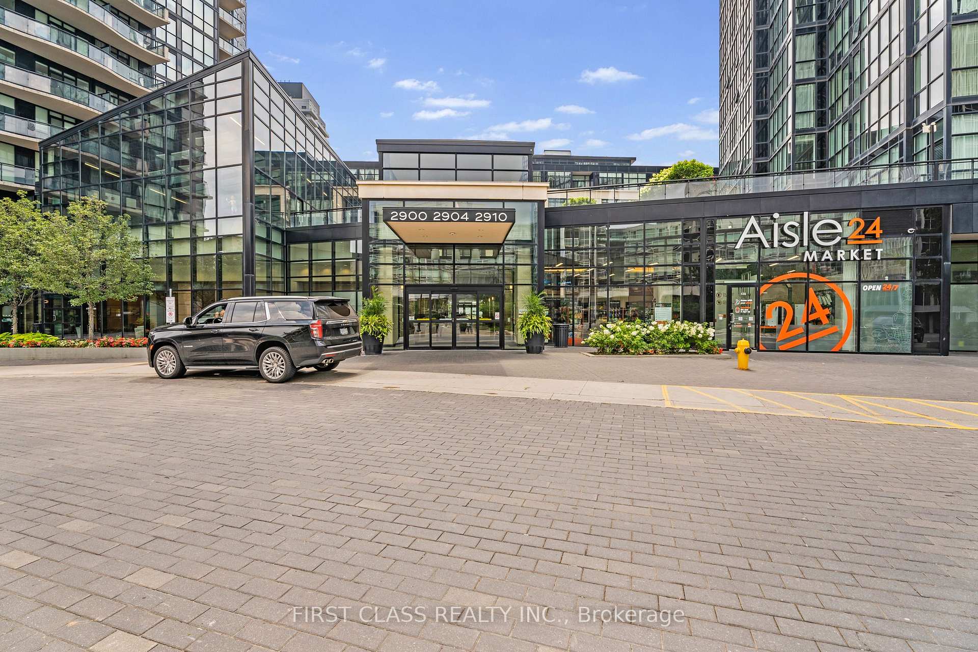 Photo 8 of Unit 1804, 2910 Highway 7, Vaughan, Concord — HOMEH
