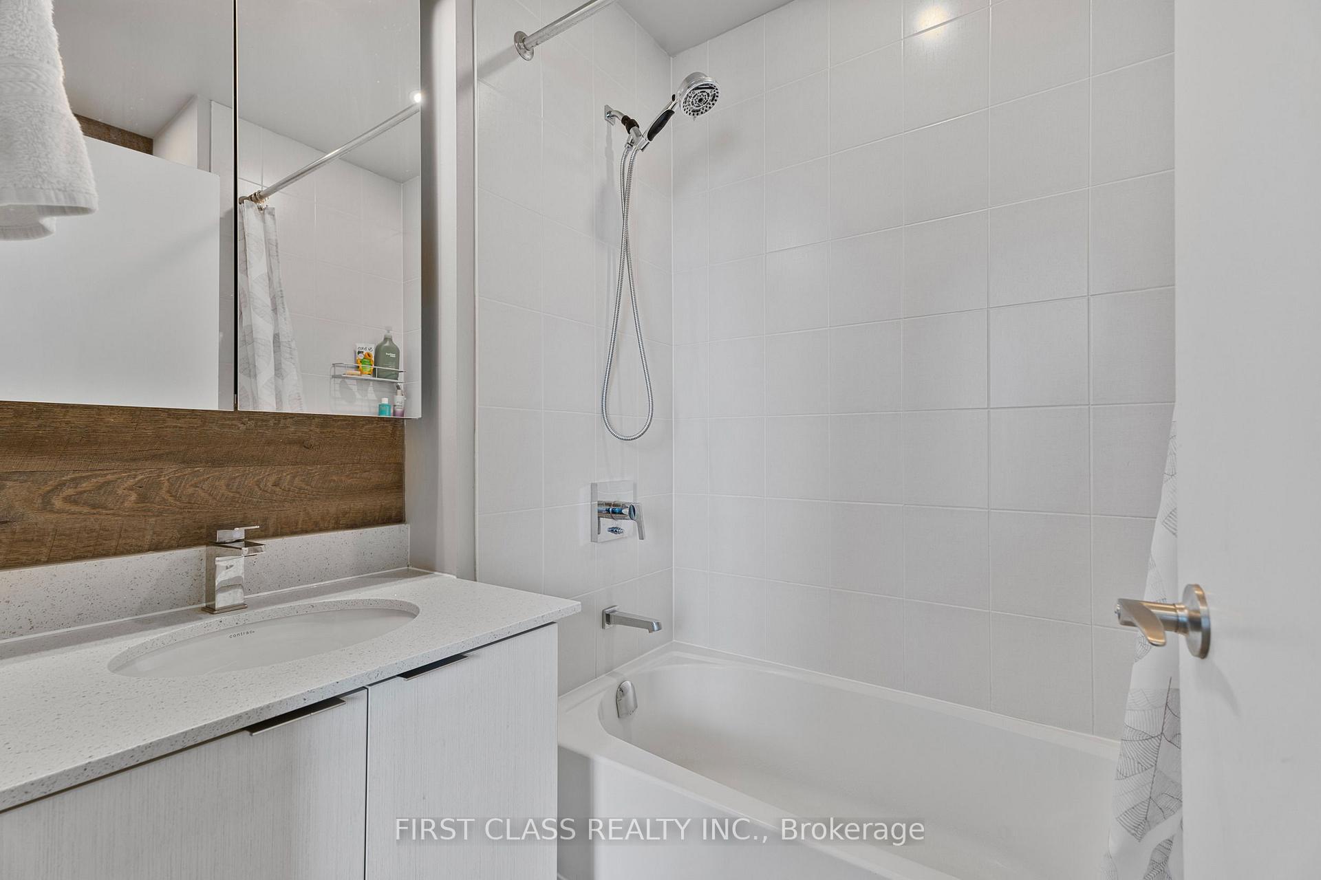 Photo 18 of Unit 1804, 2910 Highway 7, Vaughan, Concord — HOMEH