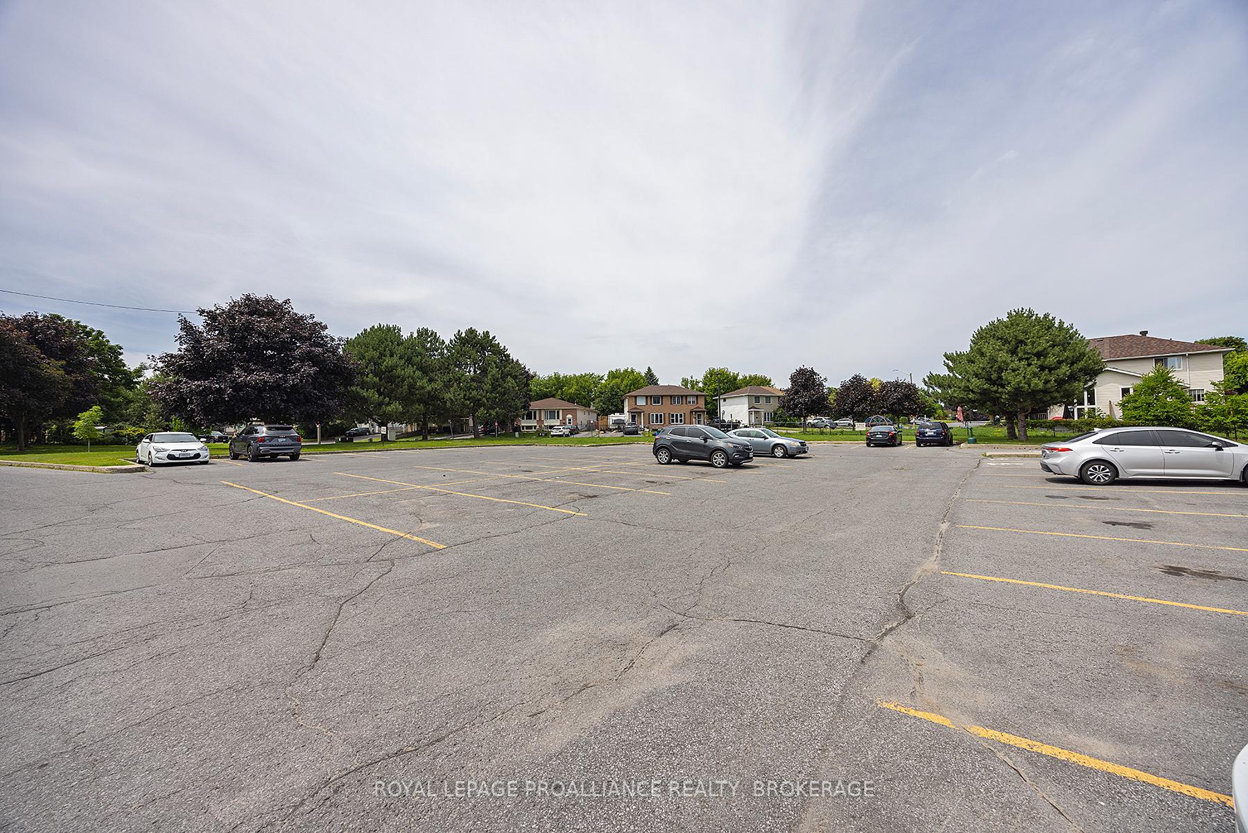 Photo 12 of Unit 201, 580 Armstrong Road, Kingston, East Gardiners Rd — HOMEH