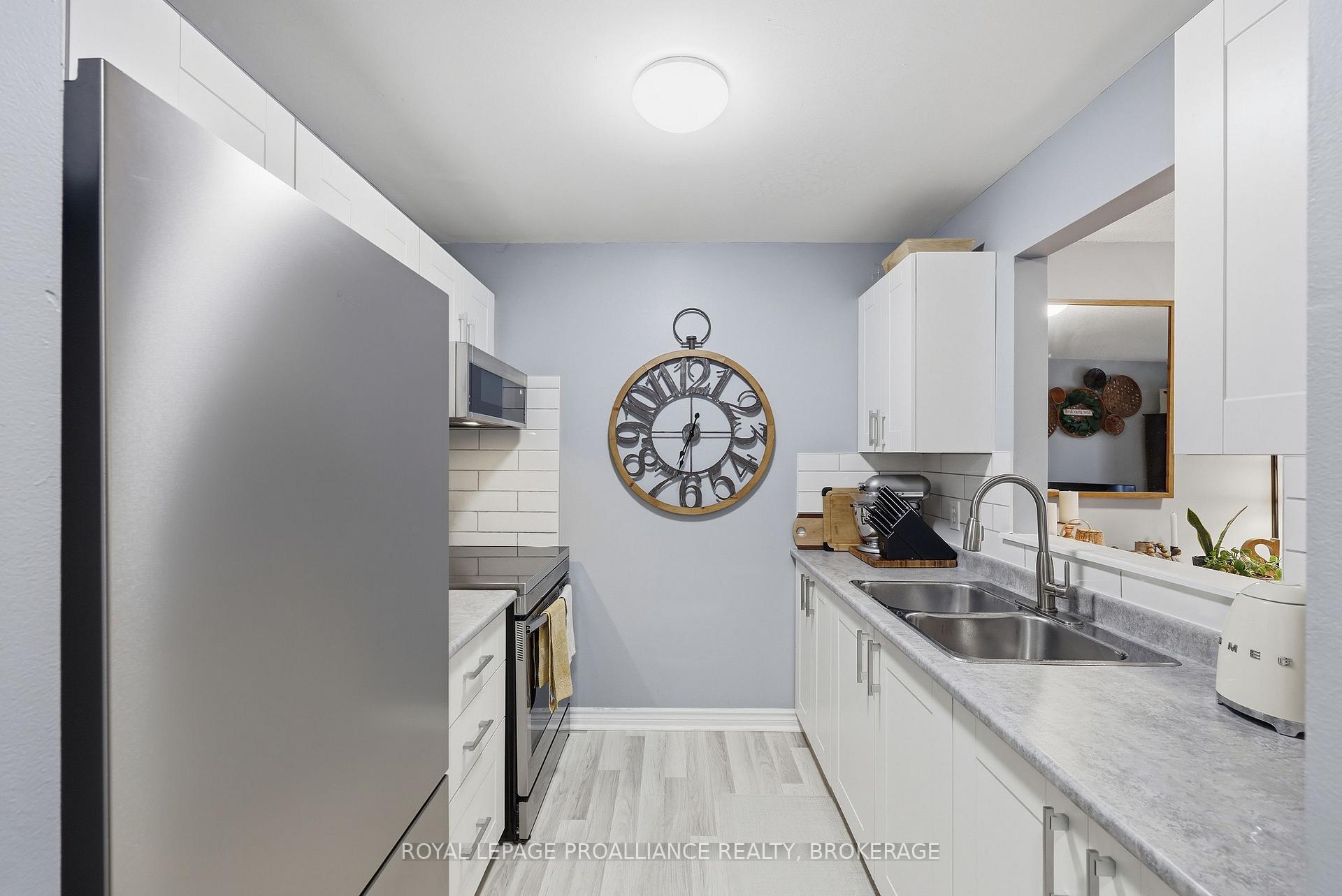 Photo 21 of Unit 201, 580 Armstrong Road, Kingston, East Gardiners Rd — HOMEH