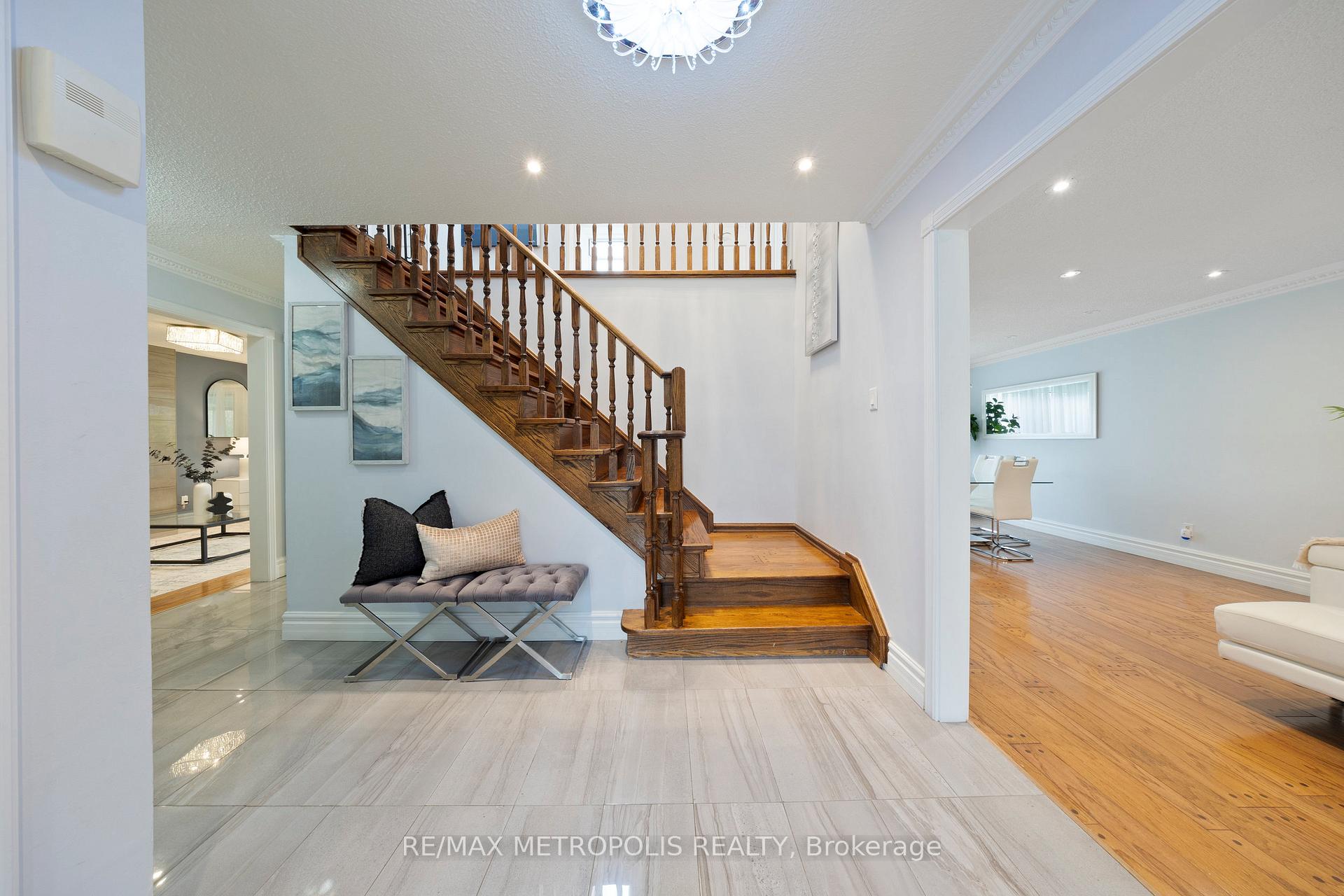 Photo 12 of Unit Upper, 754 Eyer Drive, Pickering, West Shore — HOMEH