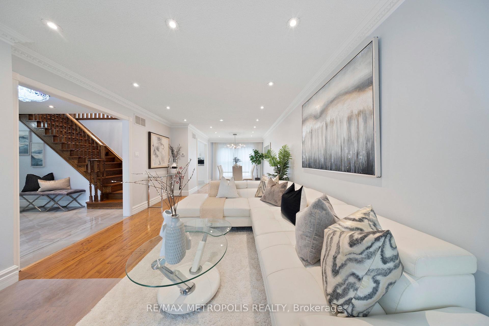 Photo 15 of Unit Upper, 754 Eyer Drive, Pickering, West Shore — HOMEH