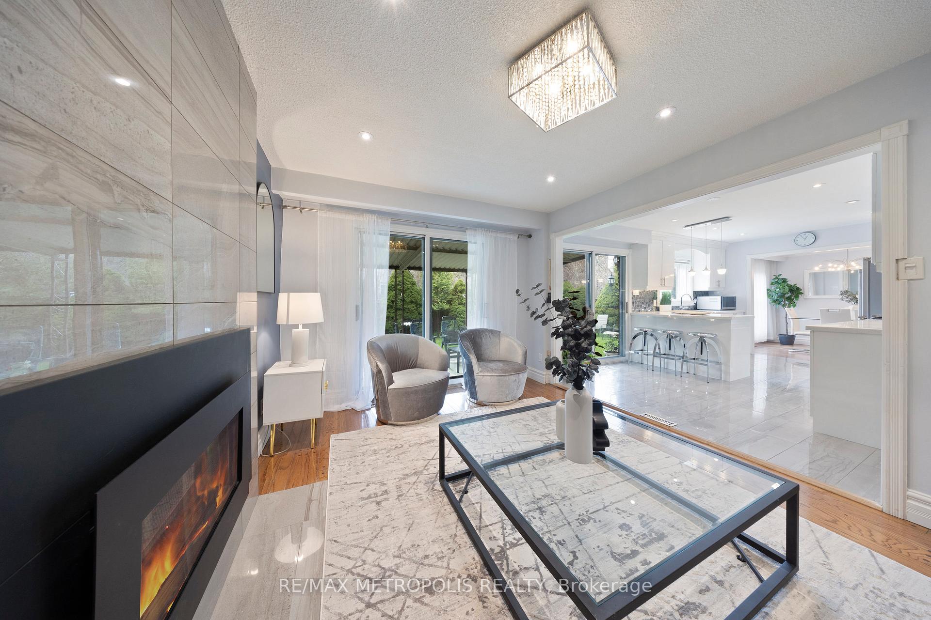 Photo 23 of Unit Upper, 754 Eyer Drive, Pickering, West Shore — HOMEH