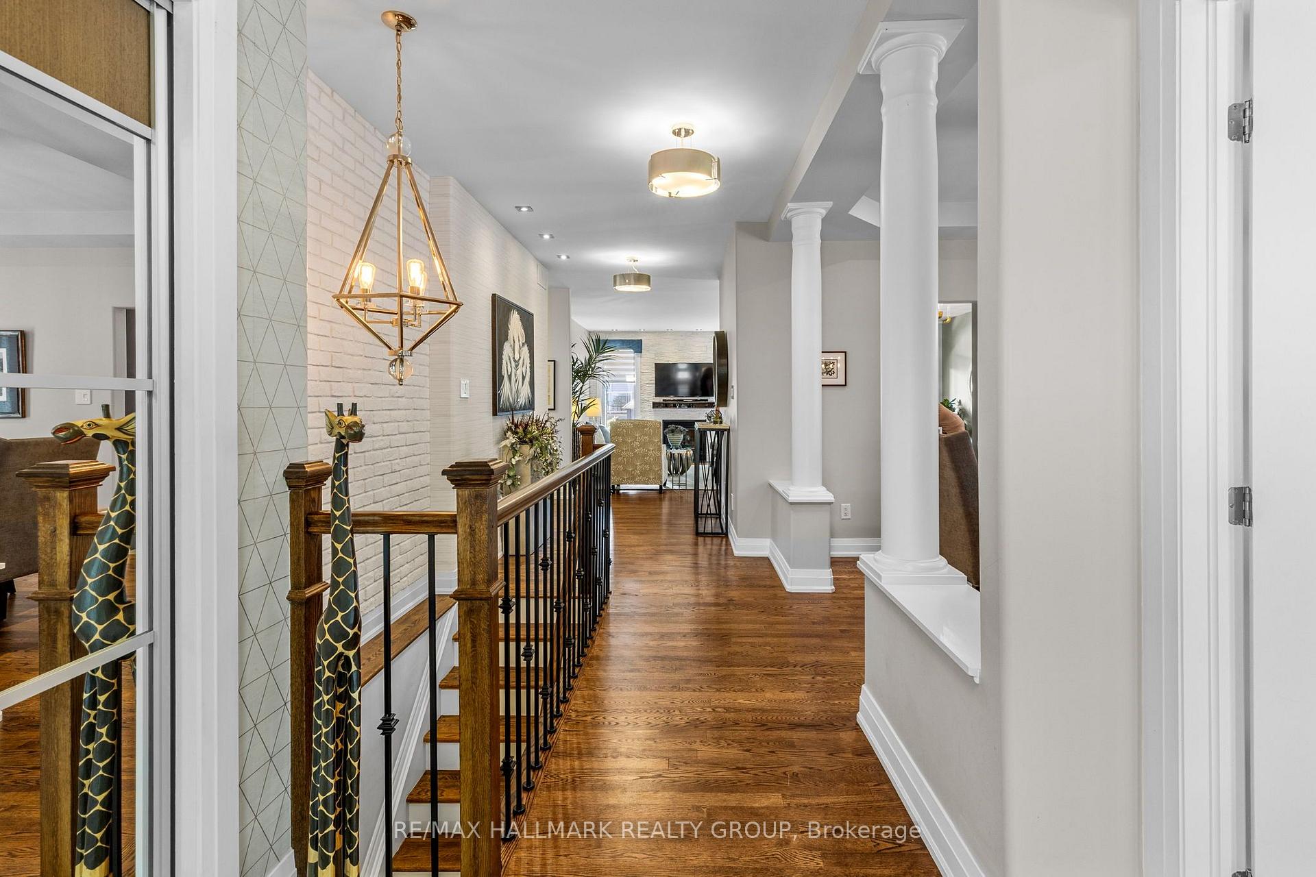 Photo 5 of 1832 Springridge Drive, Ottawa, Springridge/East Village — HOMEH