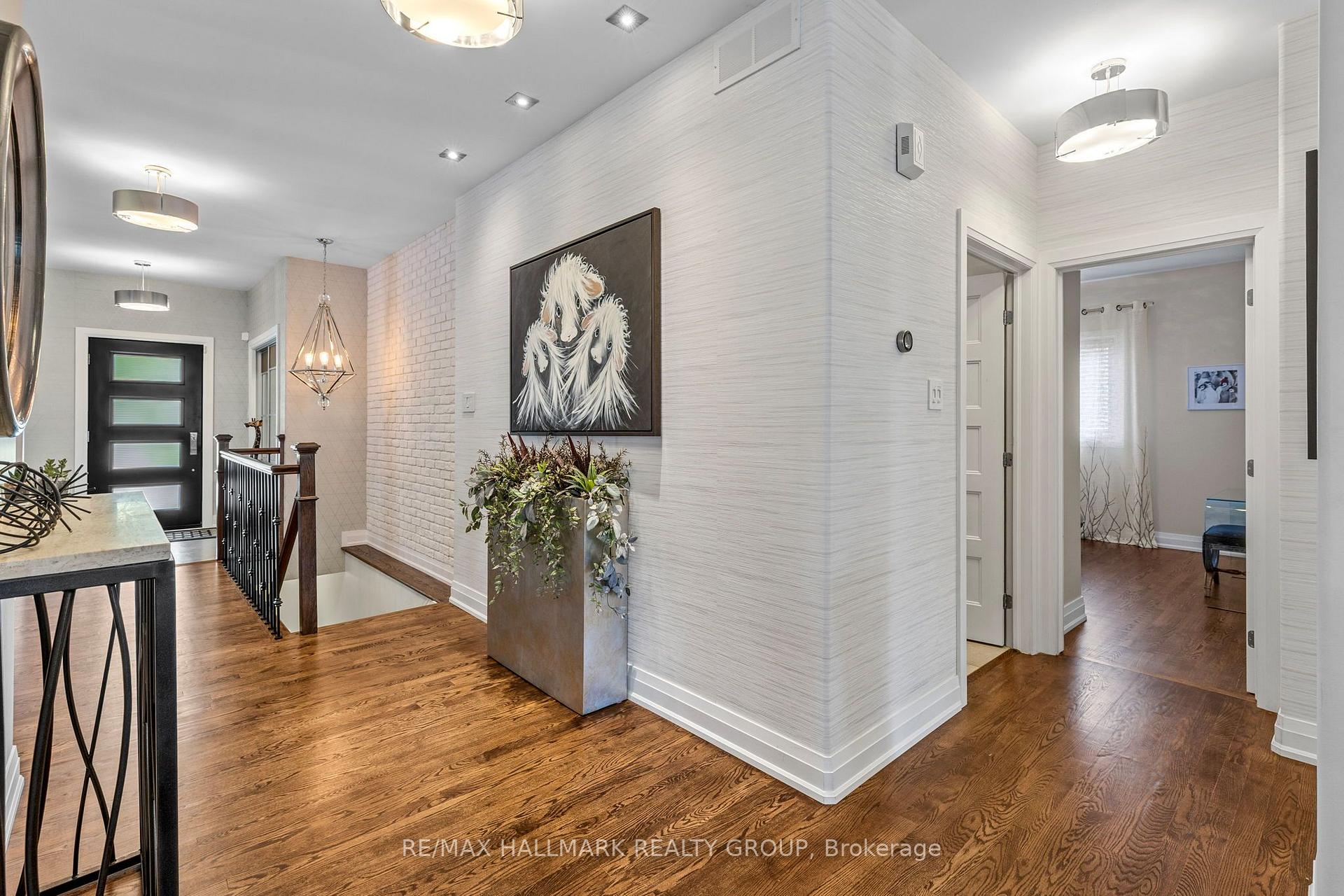Photo 14 of 1832 Springridge Drive, Ottawa, Springridge/East Village — HOMEH