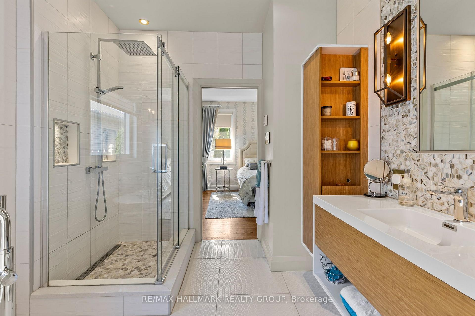Photo 18 of 1832 Springridge Drive, Ottawa, Springridge/East Village — HOMEH