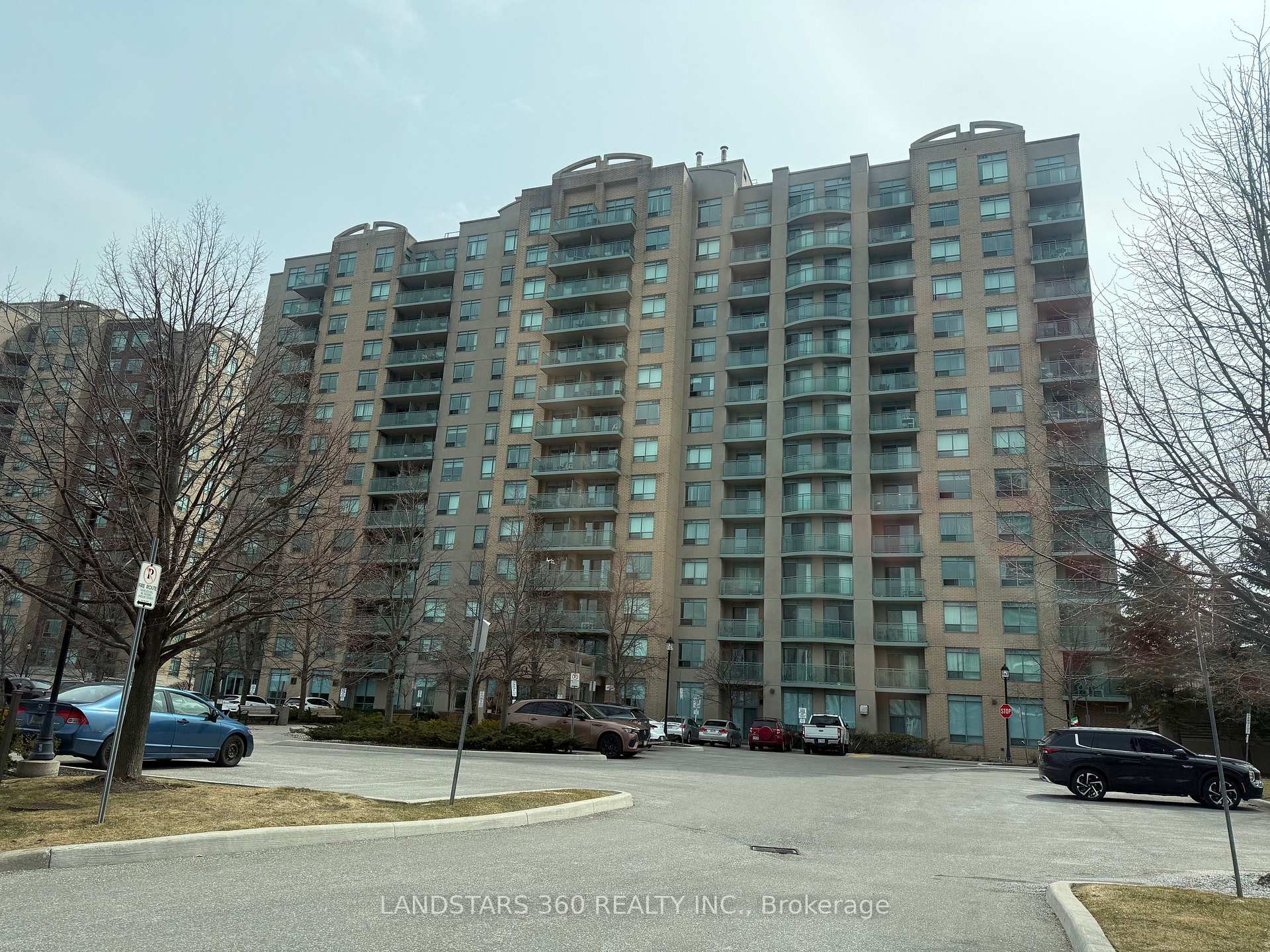 Photo 2 of Unit 906, 39 Oneida Crescent, Richmond Hill, Langstaff — HOMEH