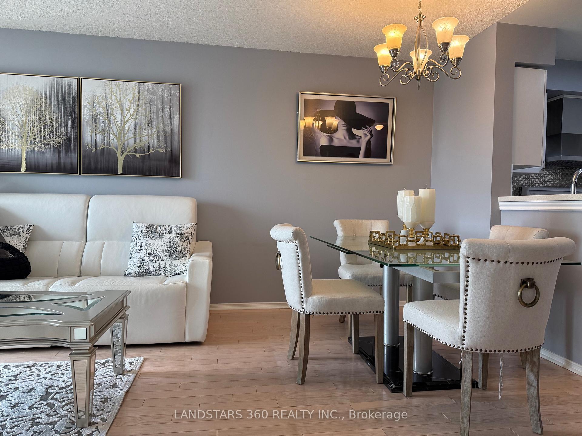 Photo 10 of Unit 906, 39 Oneida Crescent, Richmond Hill, Langstaff — HOMEH