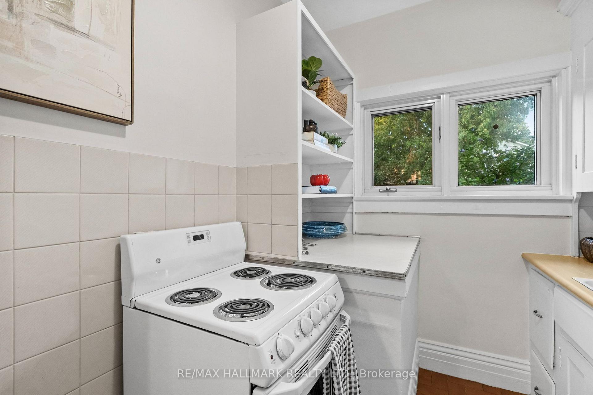 Photo 19 of 159 Gillard Avenue, Toronto, Greenwood-Coxwell — HOMEH