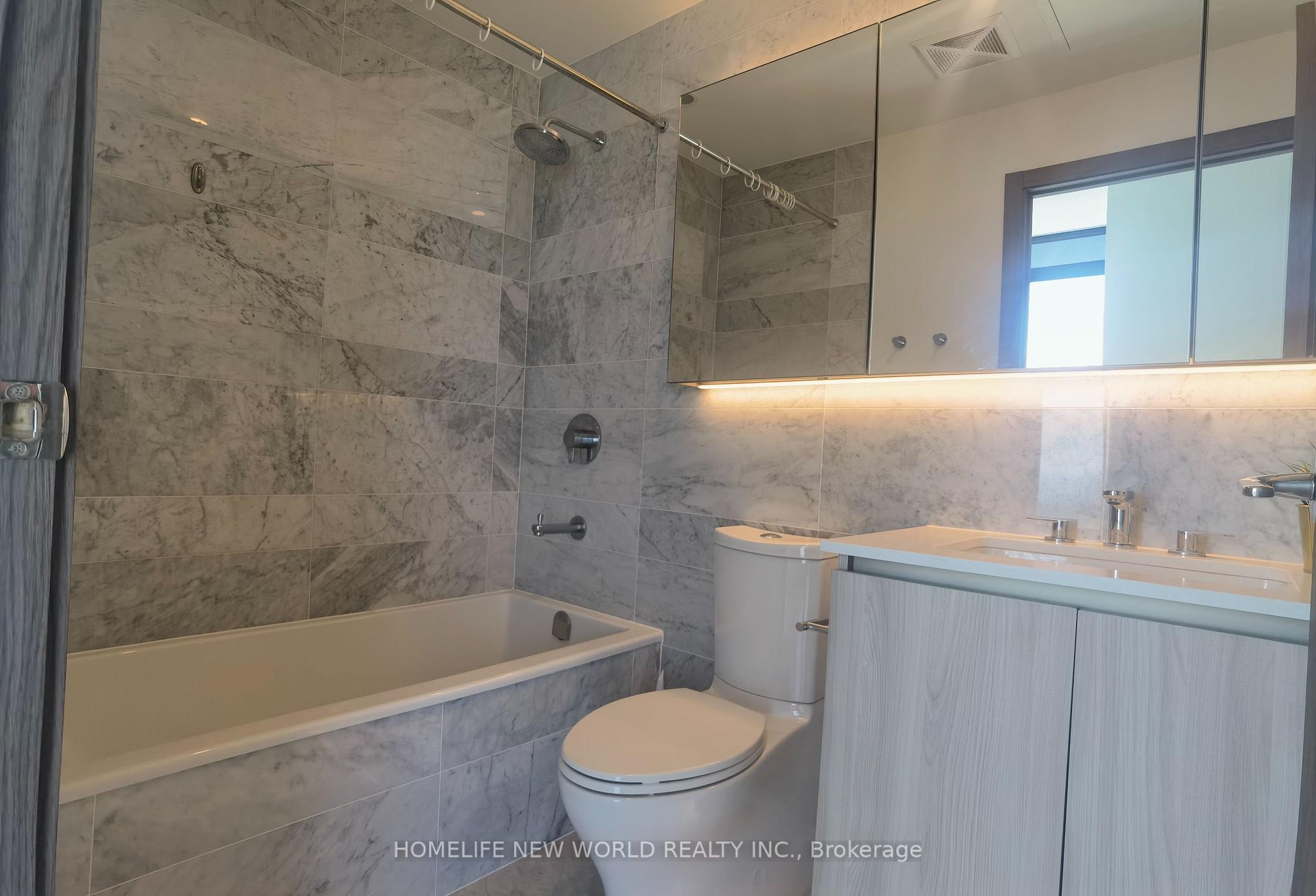 Photo 6 of Unit 3002, 17 Bathurst Street, Toronto, Waterfront Communities — HOMEH