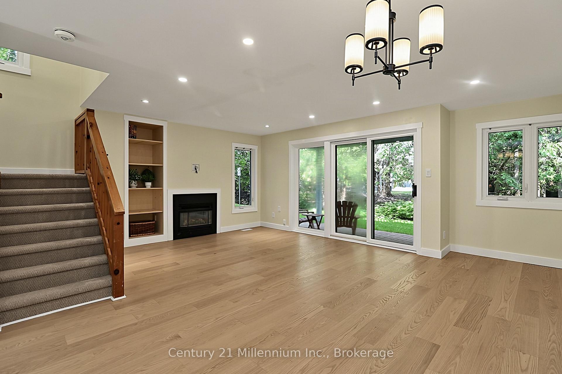 Photo 4 of Unit 28, 127 Fairway Crescent, Collingwood — HOMEH