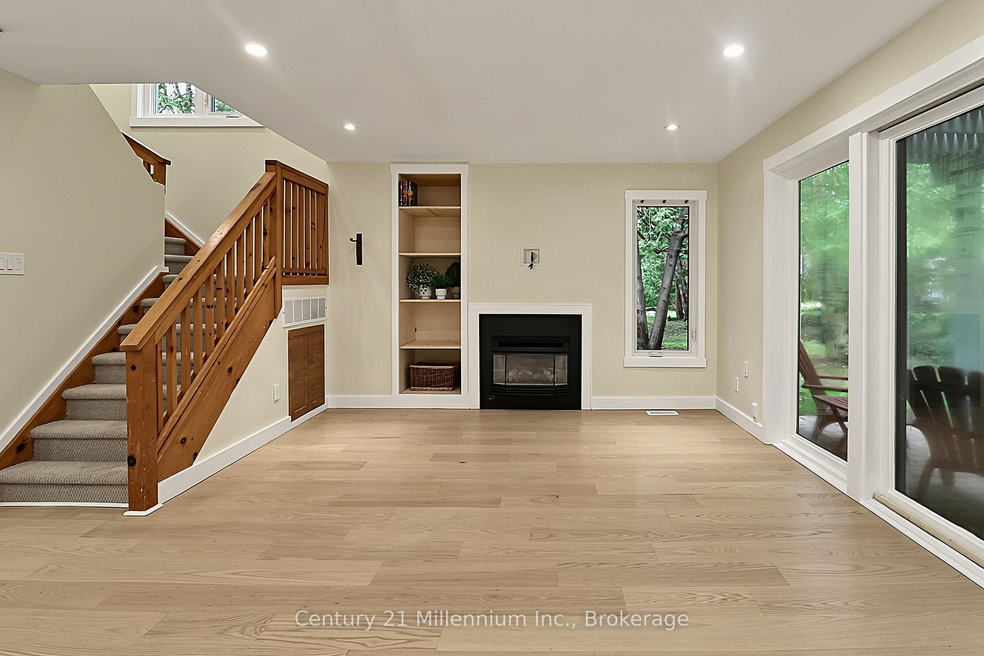 Photo 5 of Unit 28, 127 Fairway Crescent, Collingwood — HOMEH