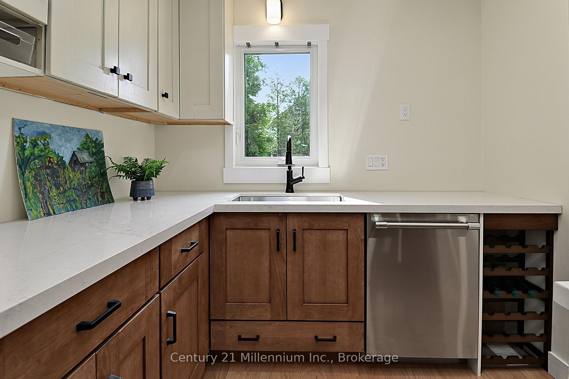 Photo 7 of Unit 28, 127 Fairway Crescent, Collingwood — HOMEH