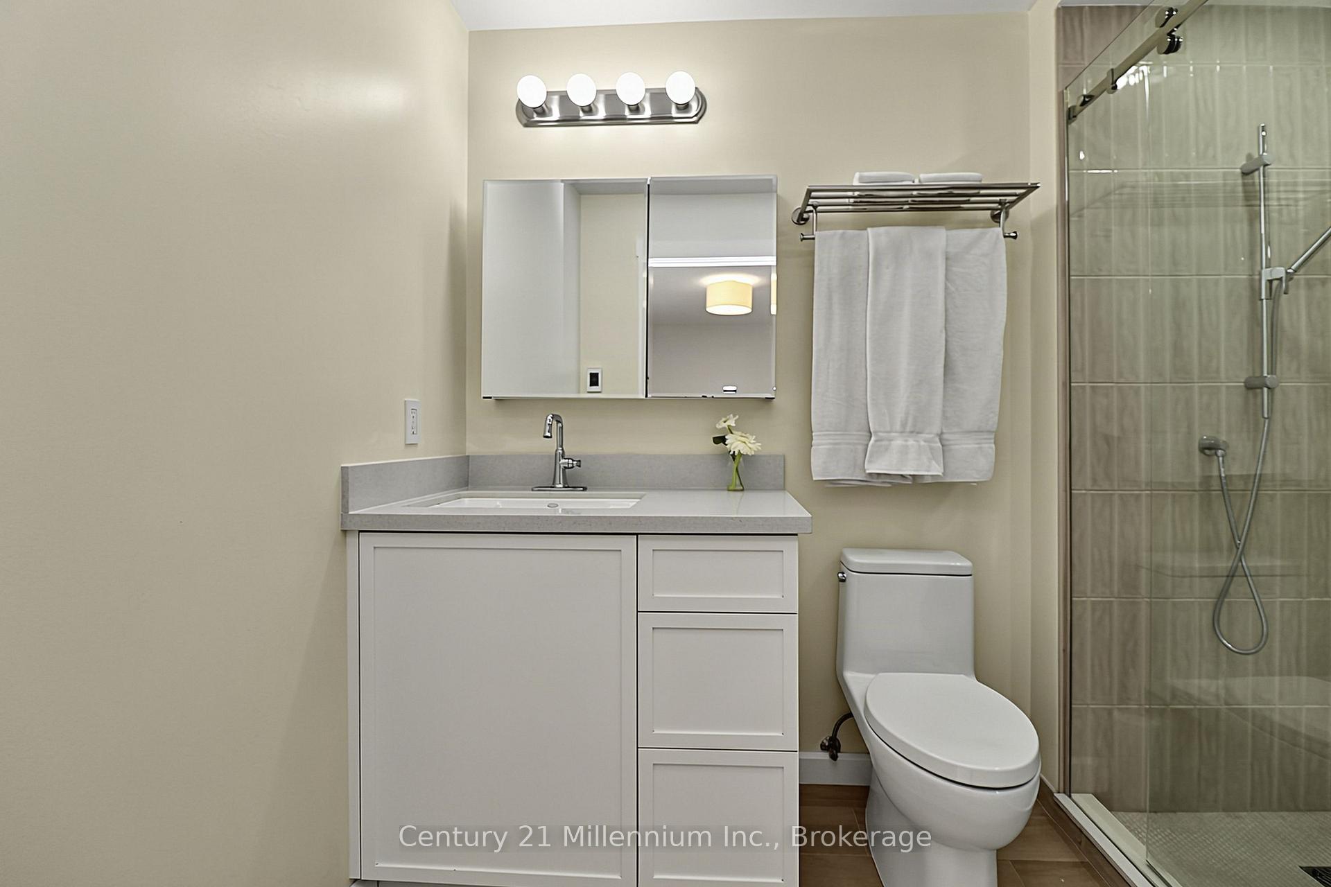 Photo 17 of Unit 28, 127 Fairway Crescent, Collingwood — HOMEH