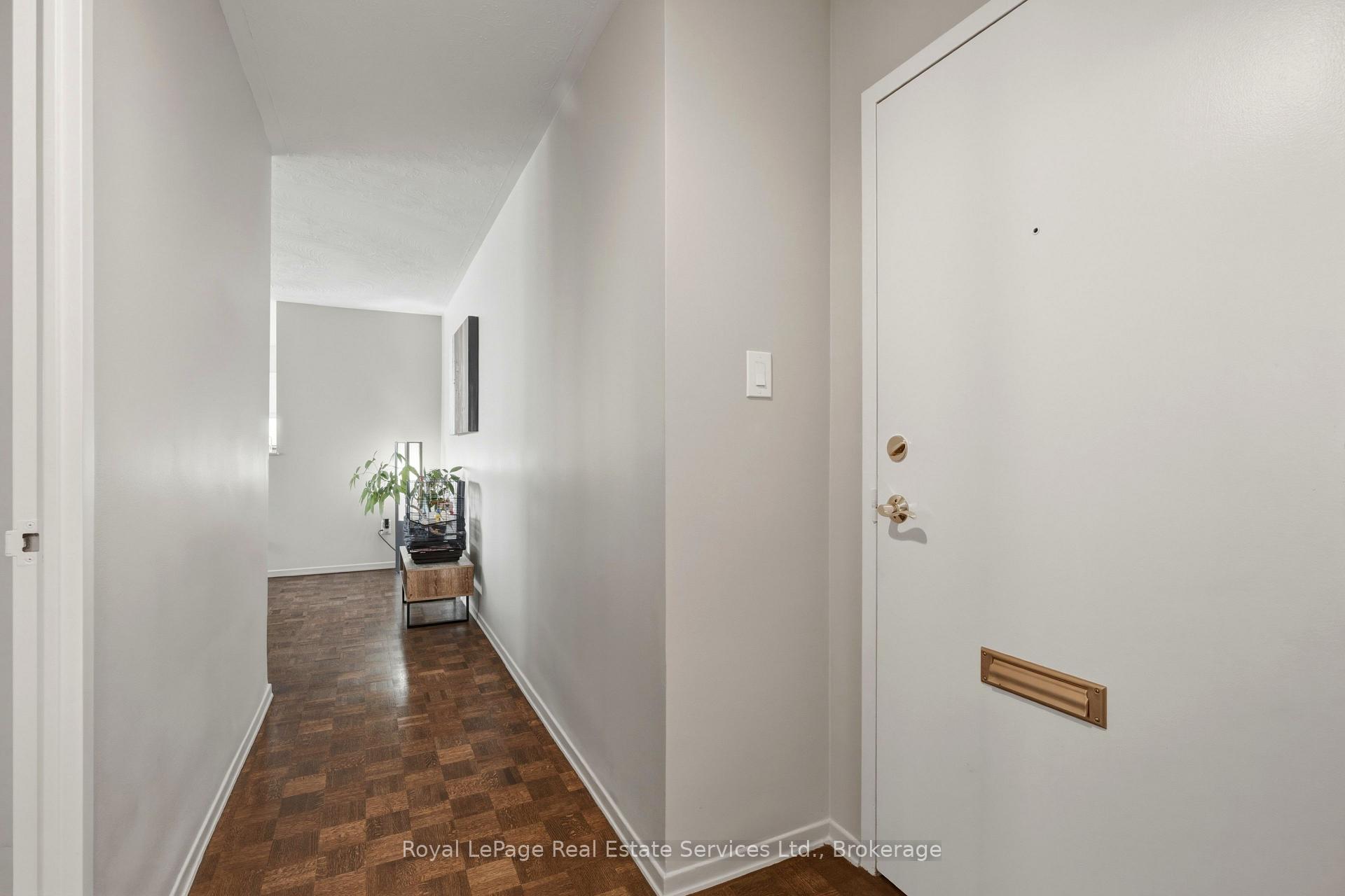 Photo 3 of Unit 102, 15 Towering Heights Boulevard, St. Catharines, Glendale/Glenridge — HOMEH
