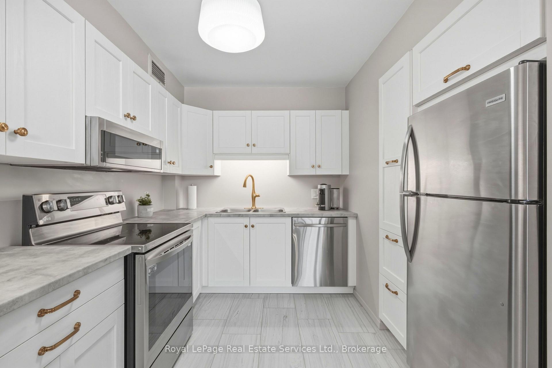 Photo 9 of Unit 102, 15 Towering Heights Boulevard, St. Catharines, Glendale/Glenridge — HOMEH