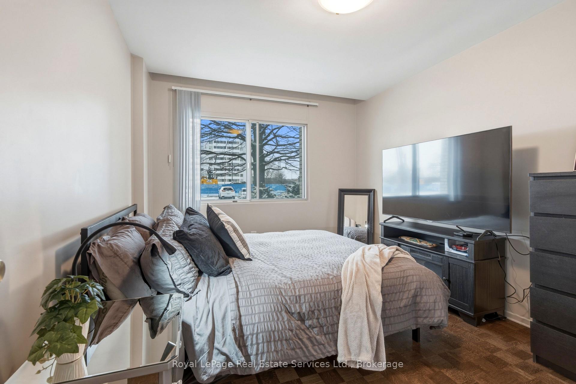 Photo 22 of Unit 102, 15 Towering Heights Boulevard, St. Catharines, Glendale/Glenridge — HOMEH