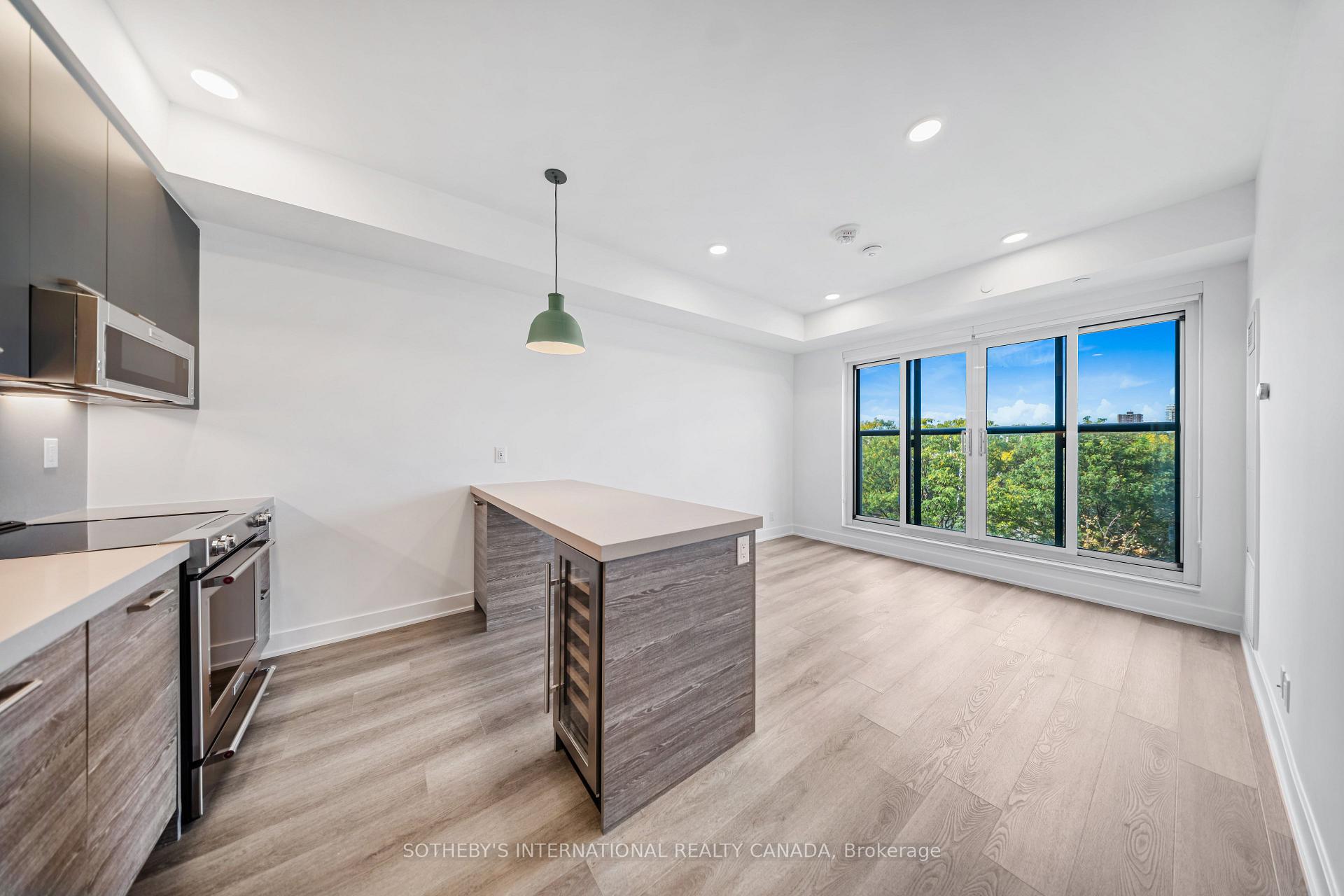 Photo 1 of Unit 807, 484 Spadina Avenue, Toronto, University — HOMEH