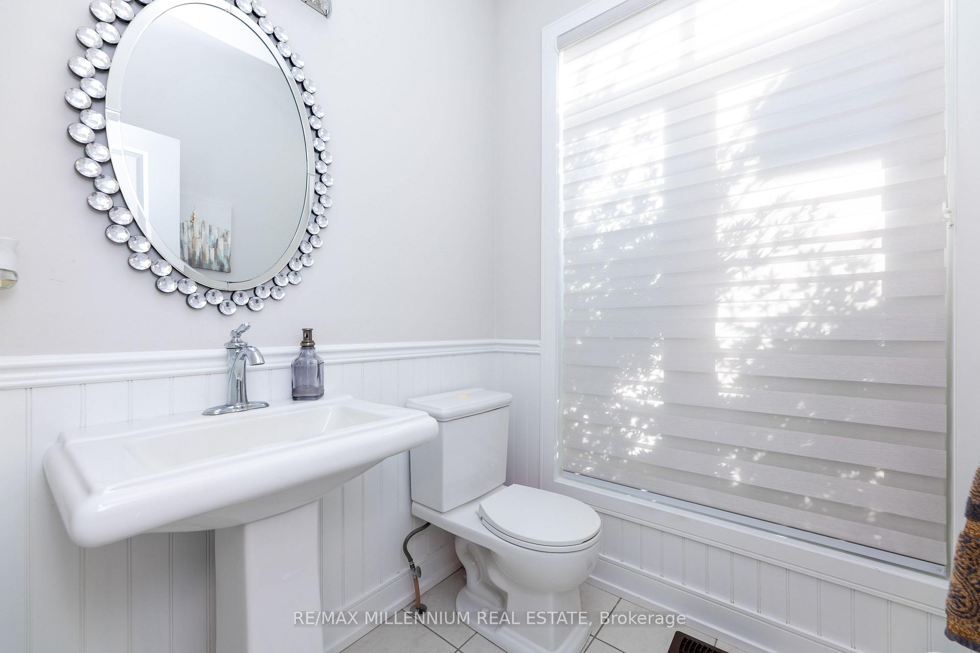 Photo 6 of 40 Frederick Pearson Street, East Gwillimbury, Queensville — HOMEH