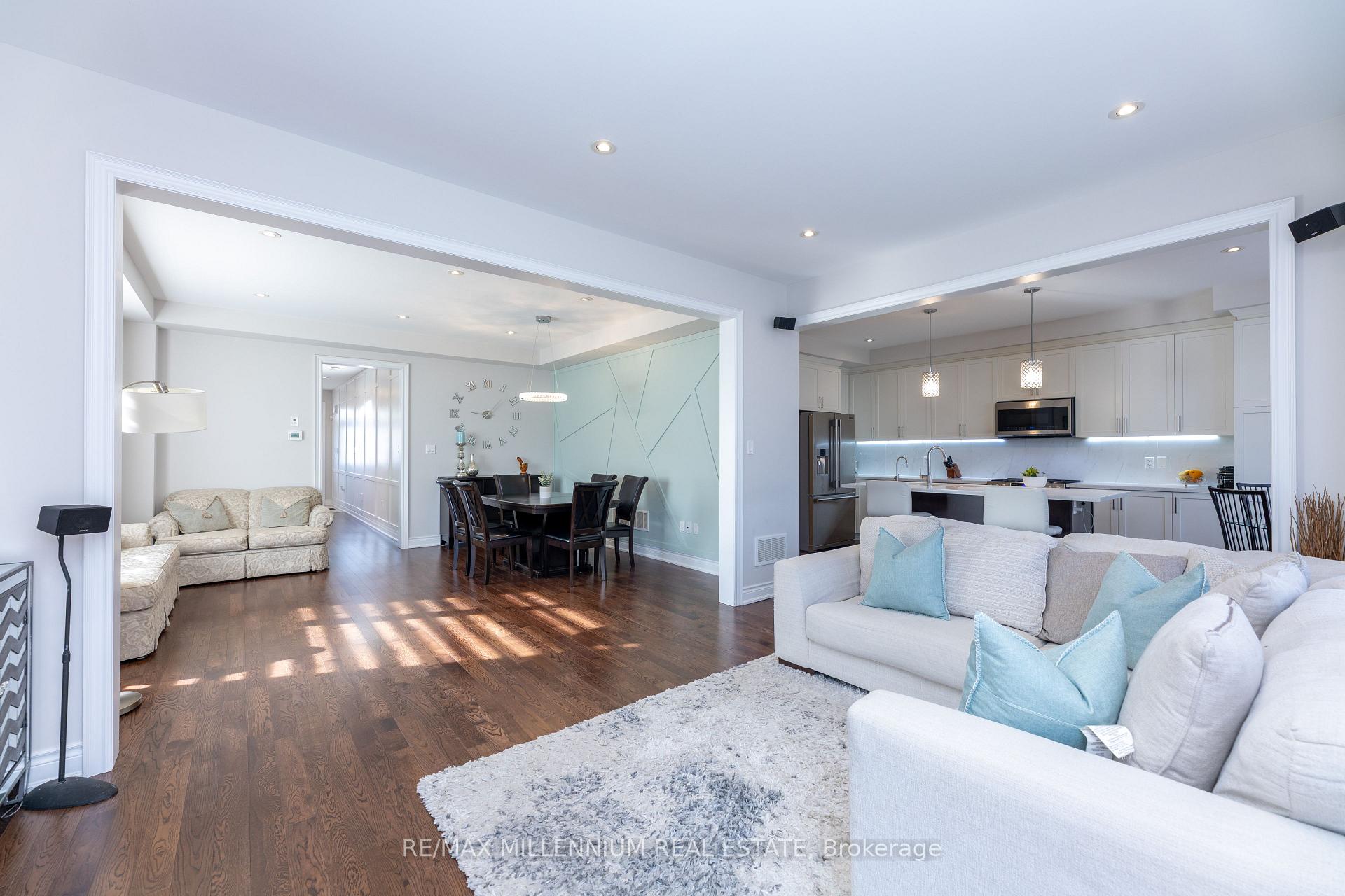 Photo 8 of 40 Frederick Pearson Street, East Gwillimbury, Queensville — HOMEH