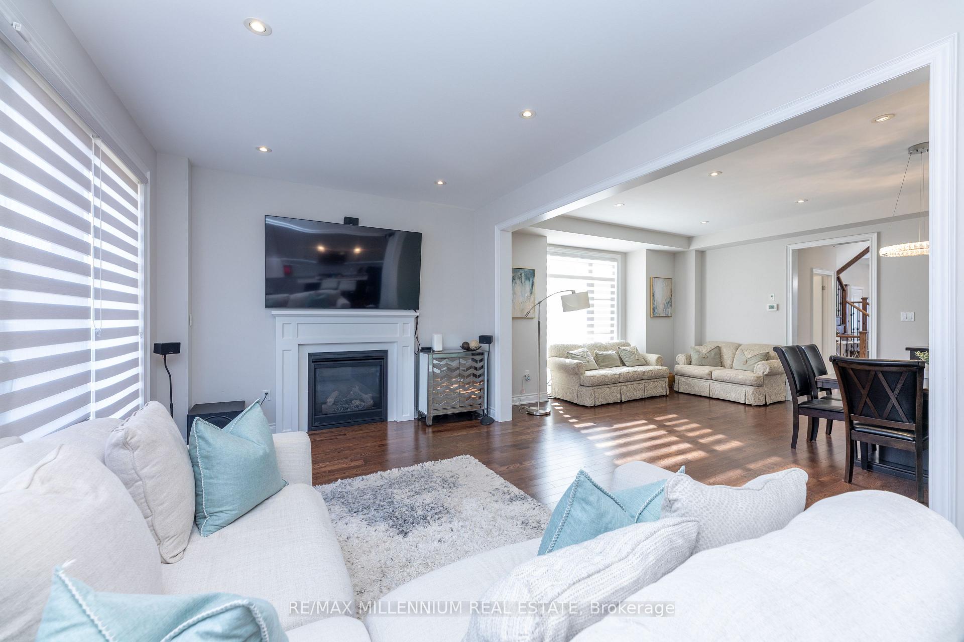 Photo 10 of 40 Frederick Pearson Street, East Gwillimbury, Queensville — HOMEH