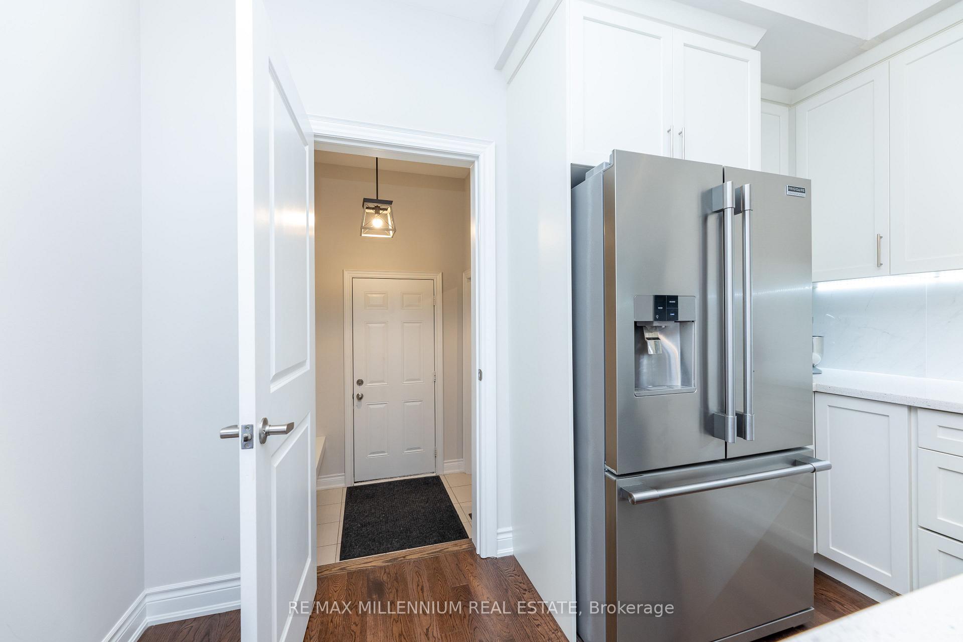 Photo 17 of 40 Frederick Pearson Street, East Gwillimbury, Queensville — HOMEH