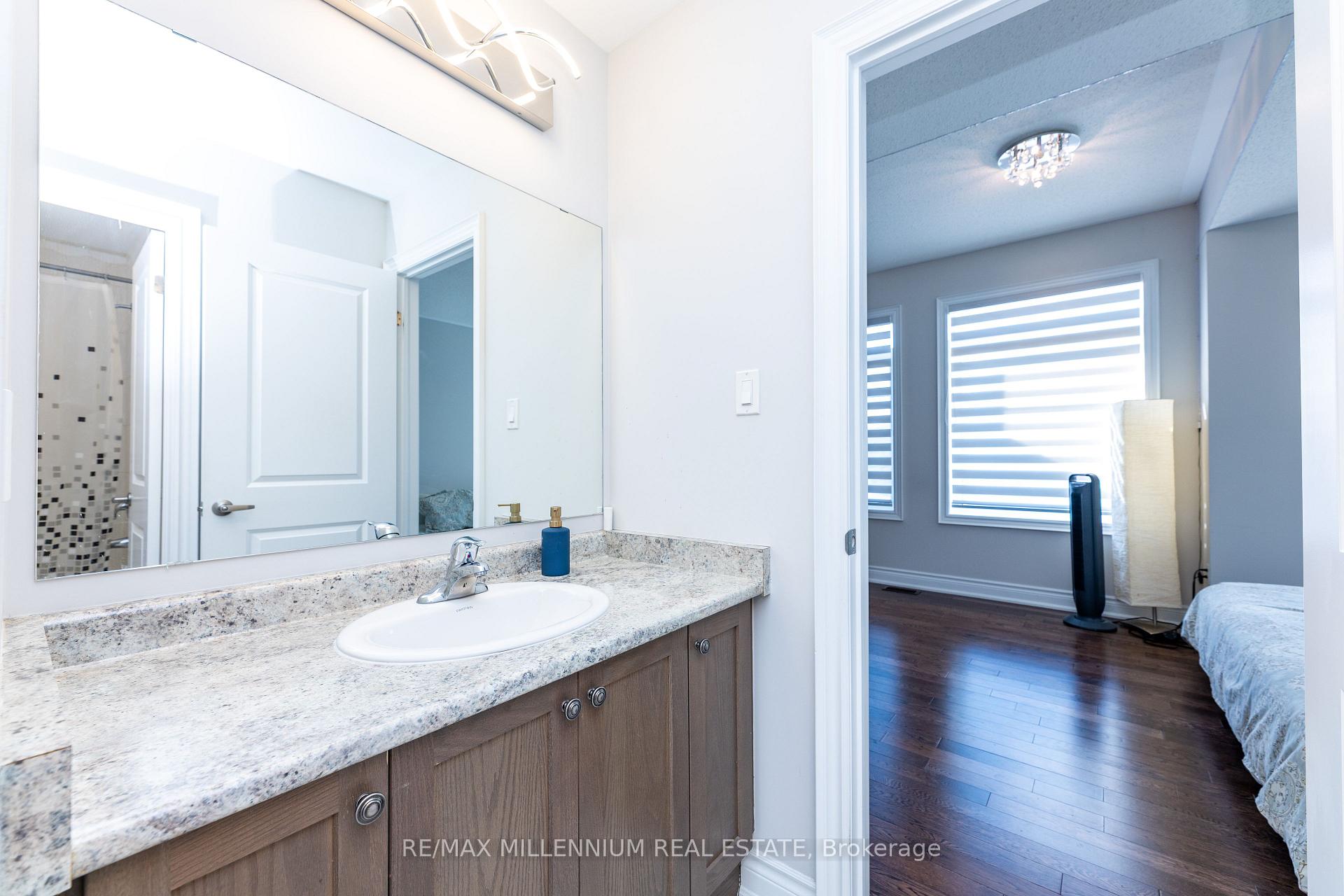 Photo 28 of 40 Frederick Pearson Street, East Gwillimbury, Queensville — HOMEH