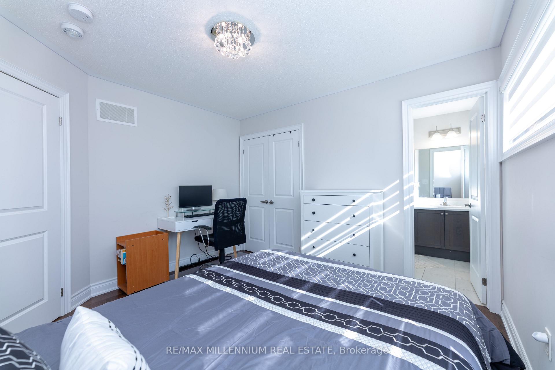 Photo 35 of 40 Frederick Pearson Street, East Gwillimbury, Queensville — HOMEH